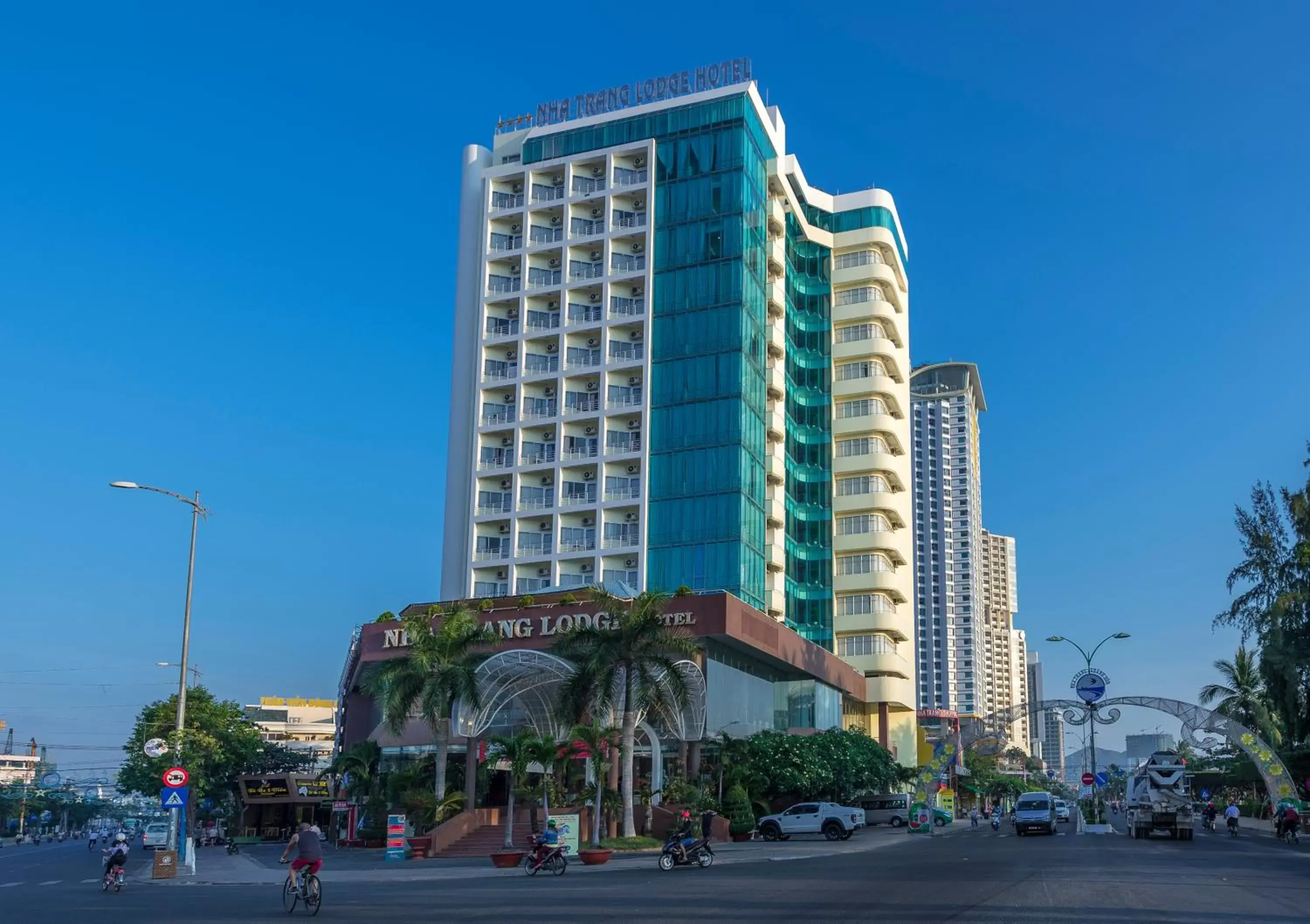 Property Building in Nha Trang Lodge Hotel