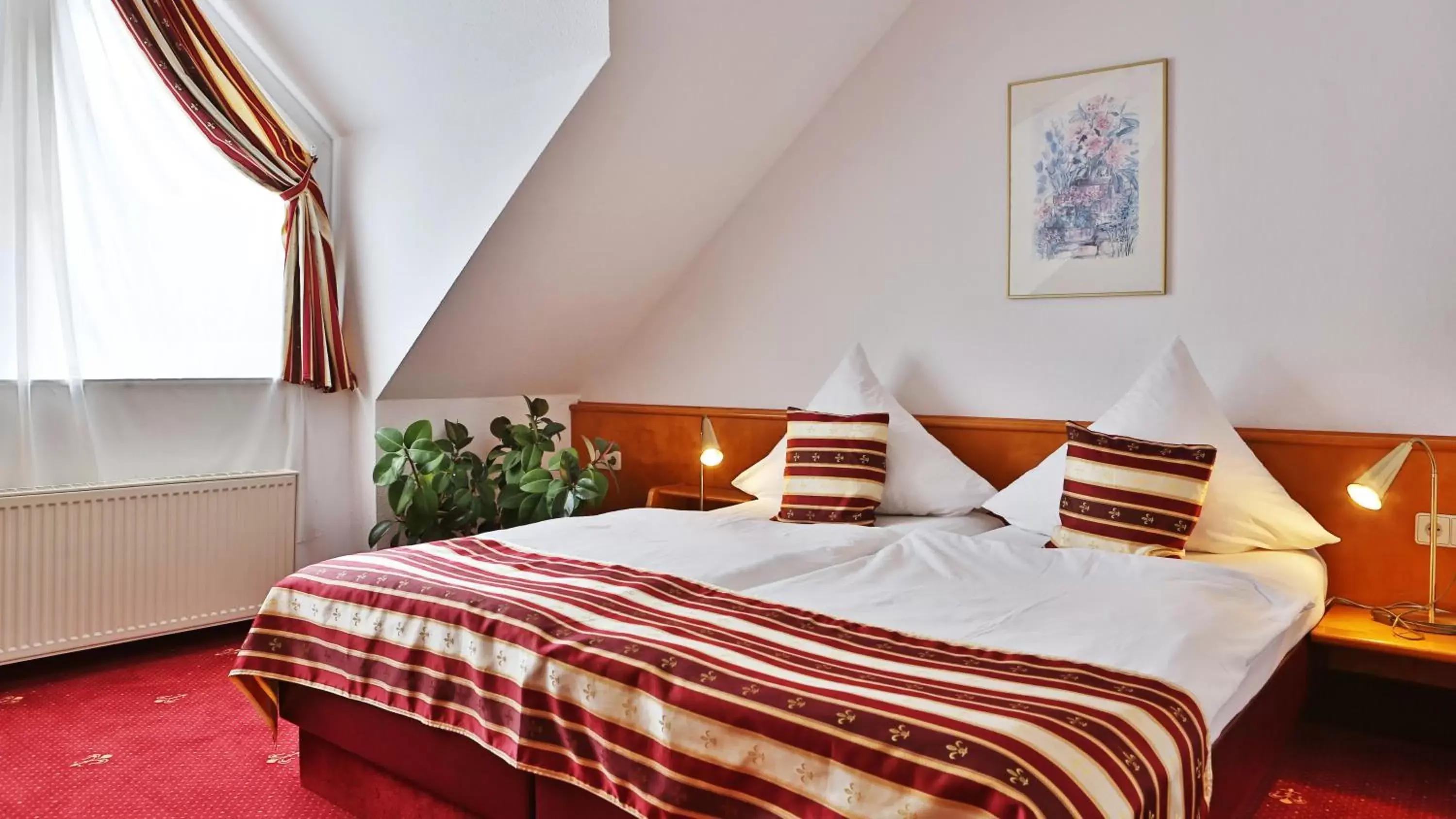 Bed in Hotel Neckarlux