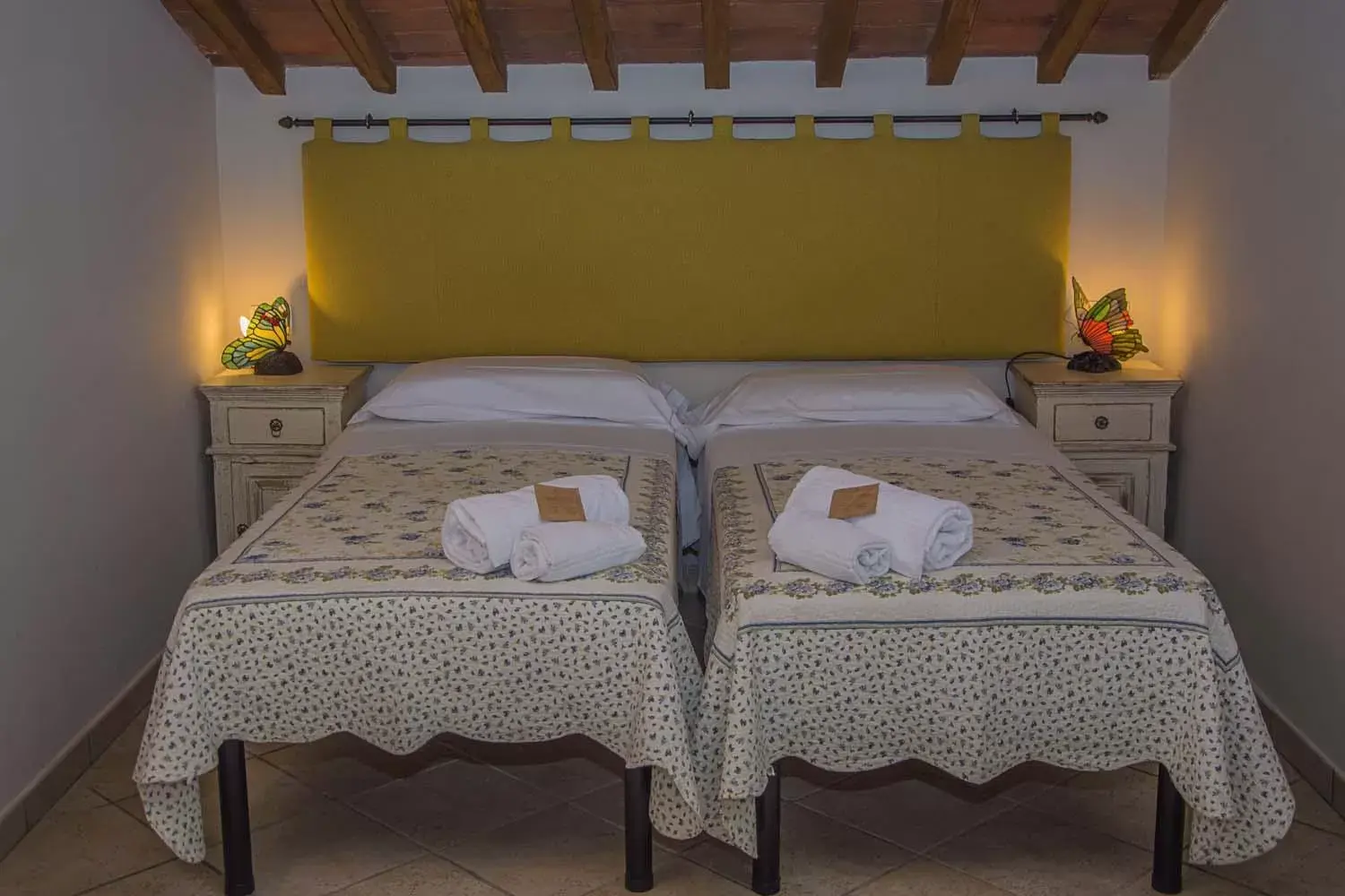 Bed in I Terzi Di Siena - Rooms Only