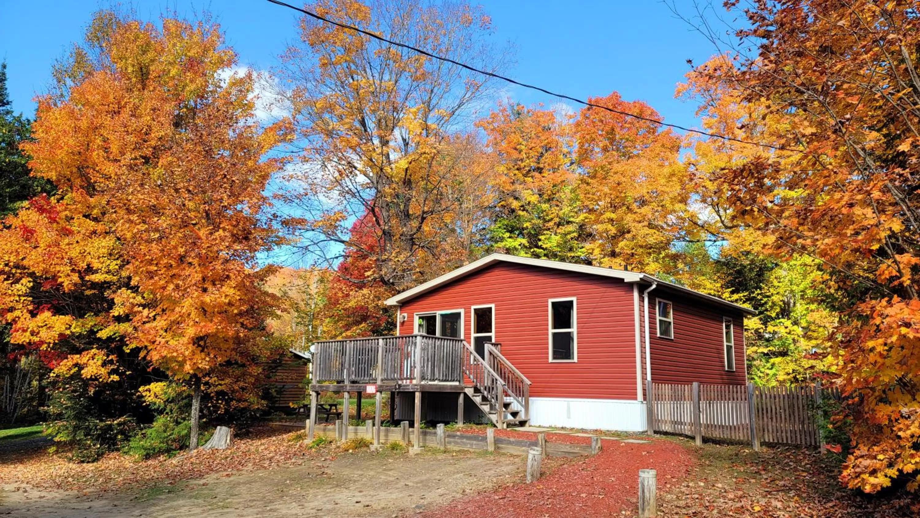 Property building in Parkway Cottage Resort and Trading Post