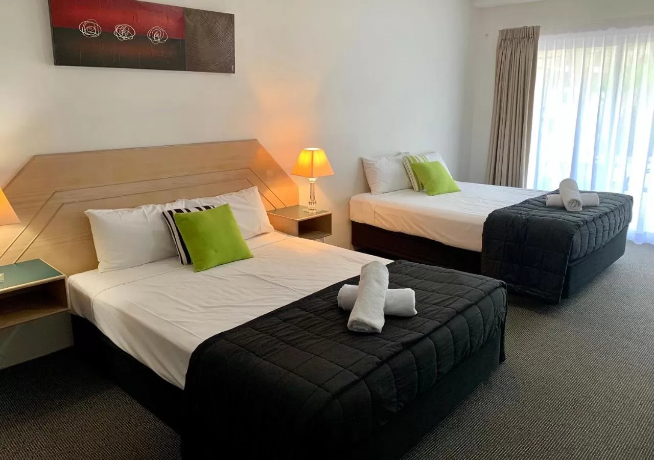 Bed in Outrigger Burleigh