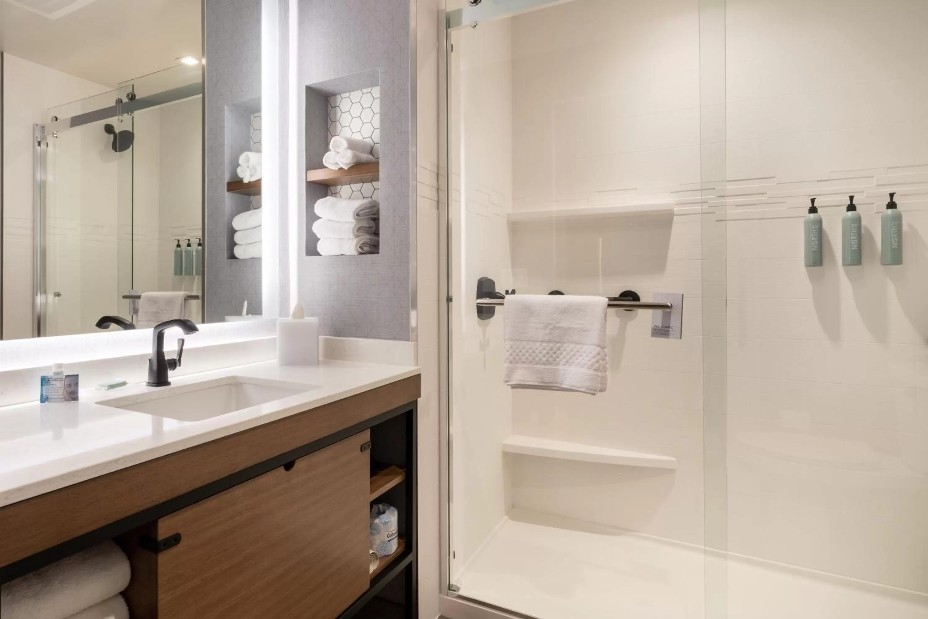 Shower in Residence Inn by Marriott San Francisco Airport Millbrae Station