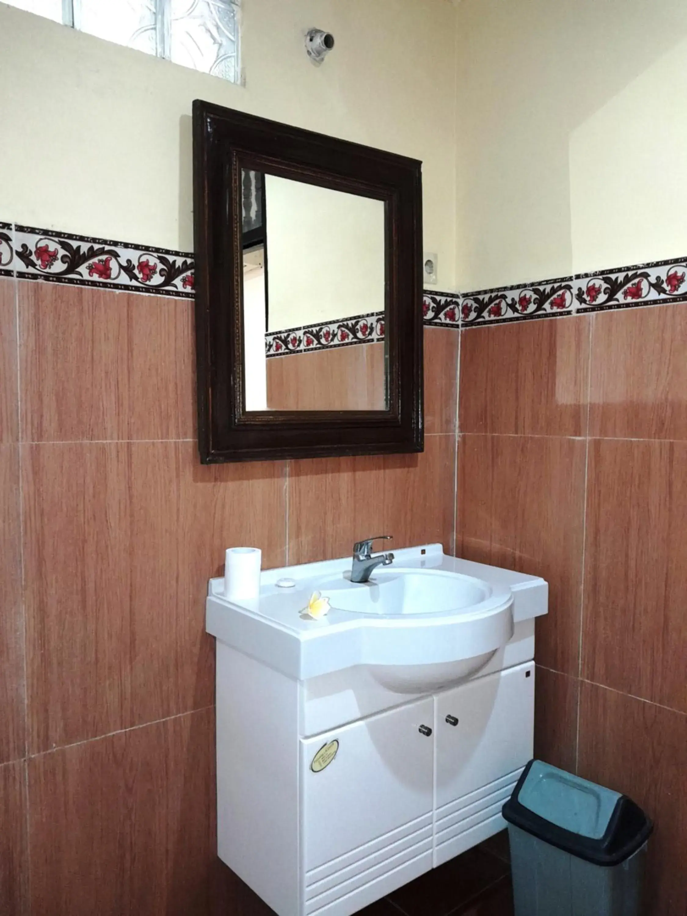 Property building, Bathroom in Panorama Hotel