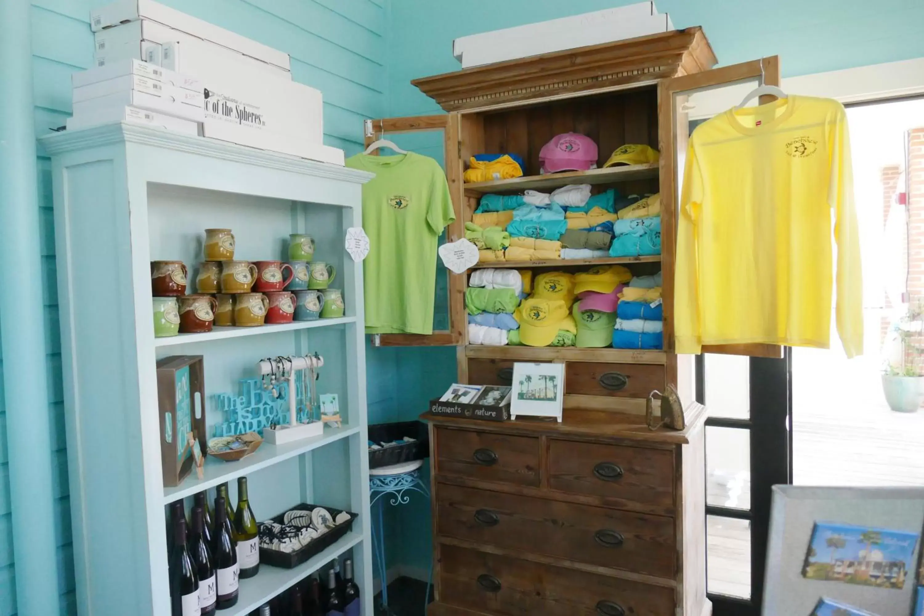 On-site shops in Beachview Inn and Spa