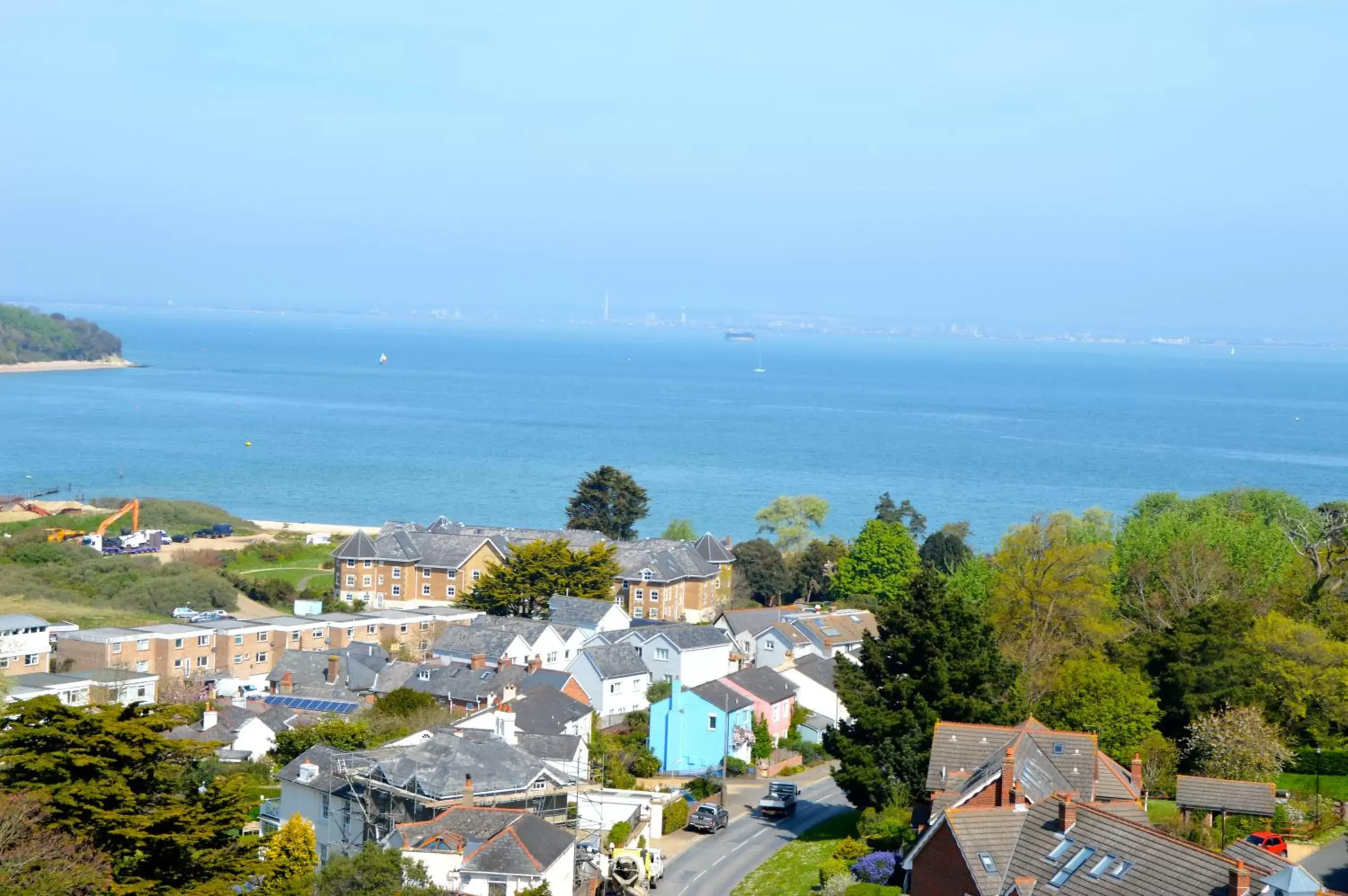 Neighbourhood, Bird's-eye View in The Pilot Boat Inn, Isle of Wight