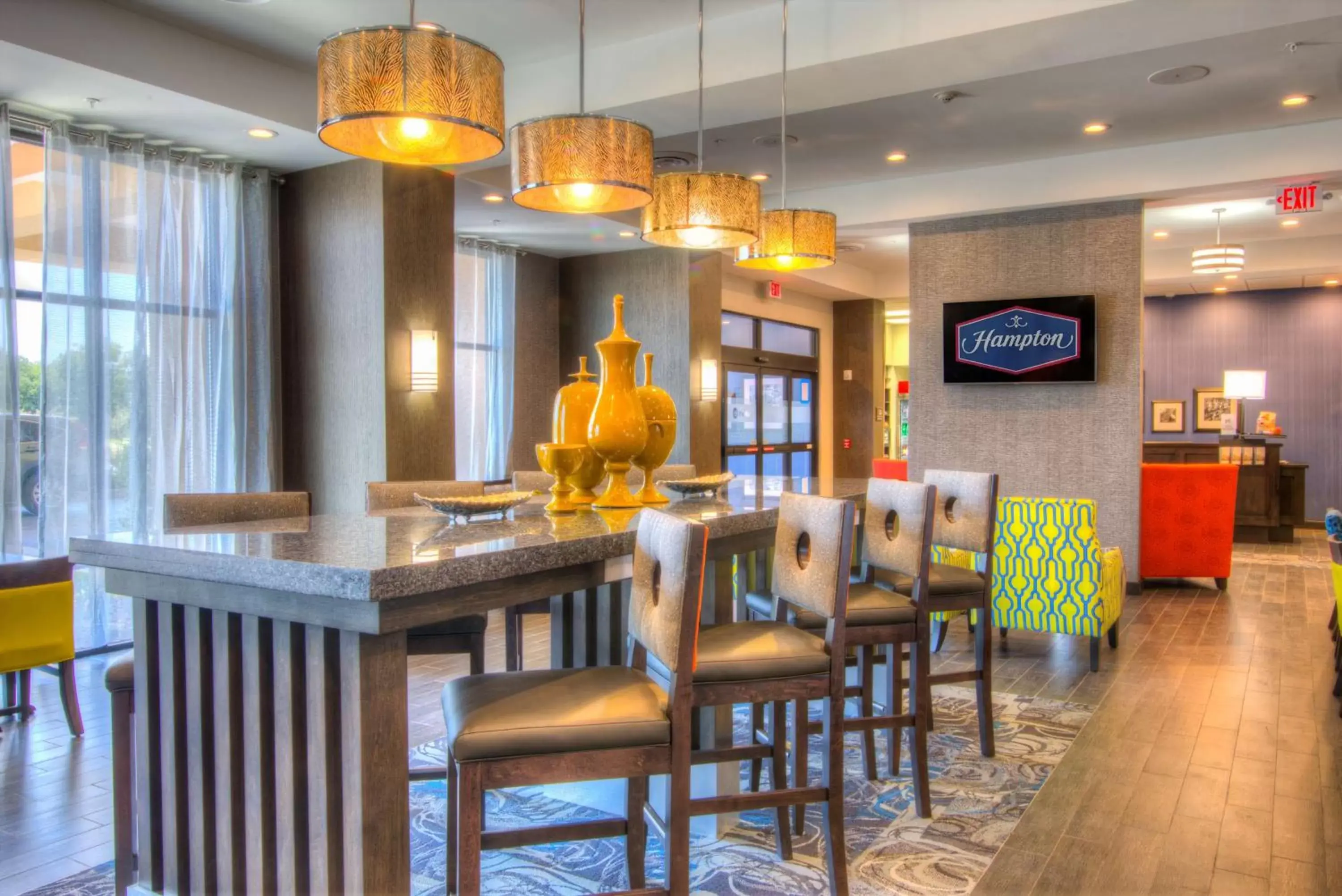 Lobby or reception, Restaurant/Places to Eat in Hampton Inn Houston I-10 East, TX