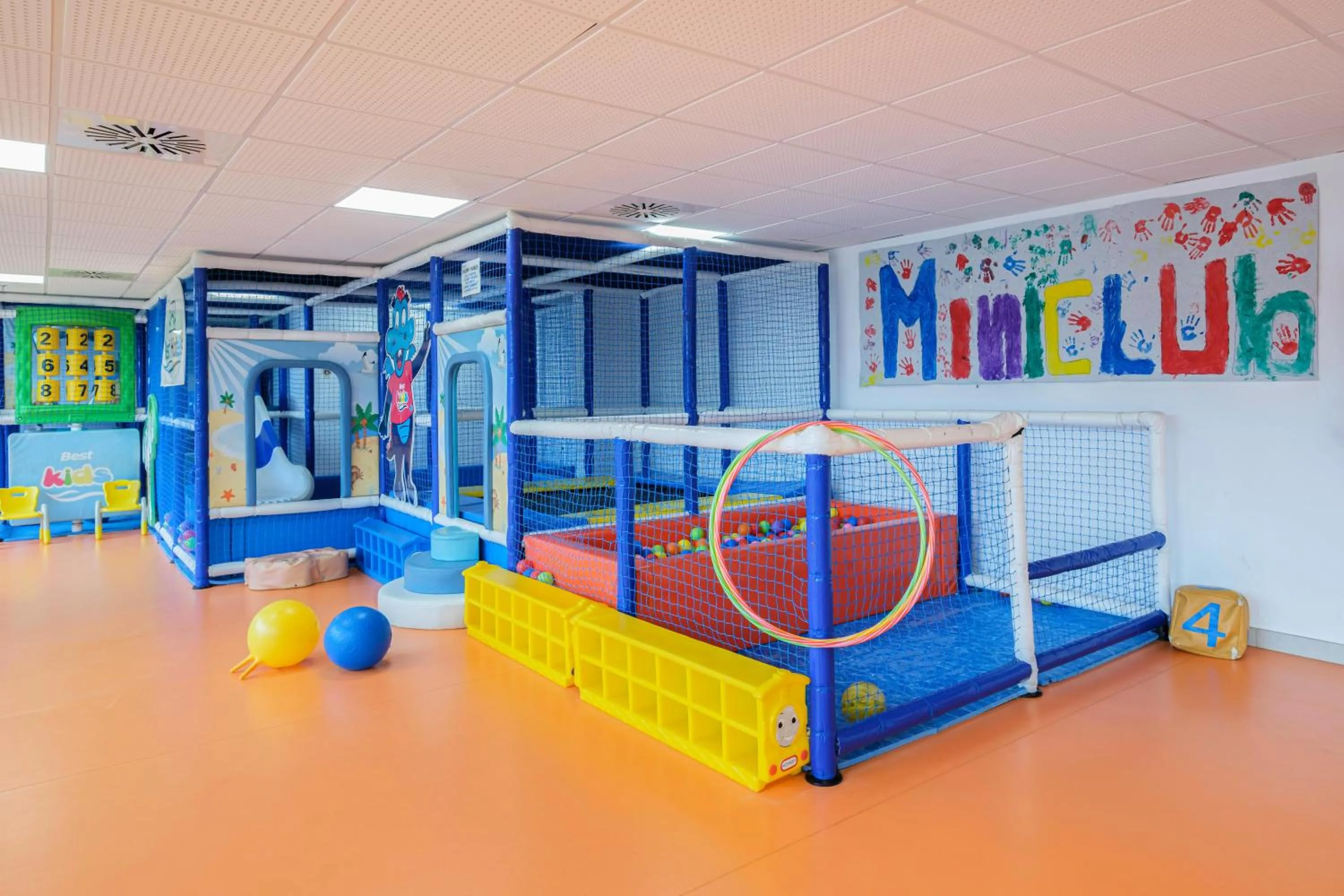 Kids's club in Hotel Best Costa Ballena
