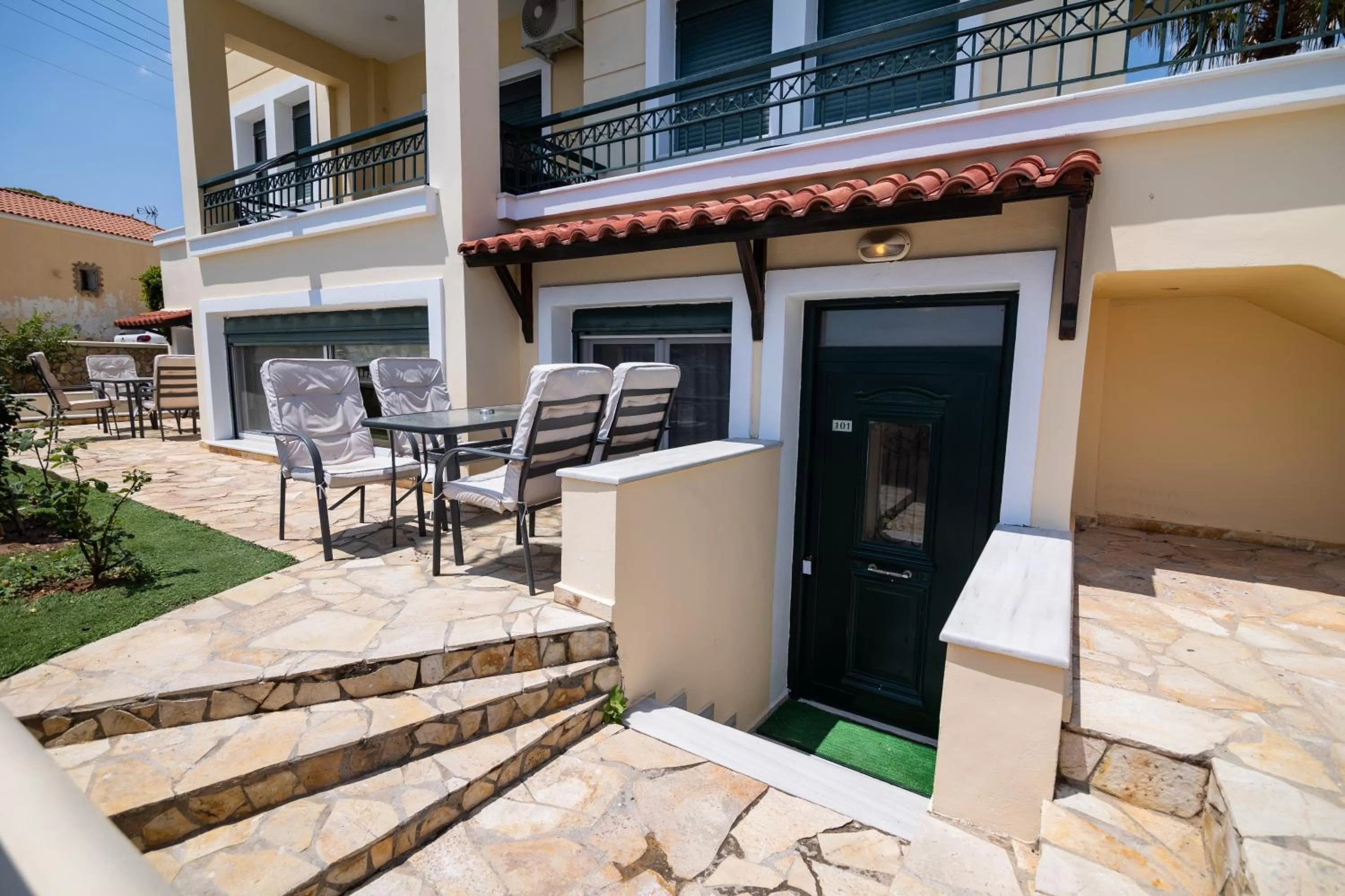 Votsalakia Hotel & Luxury Apartments