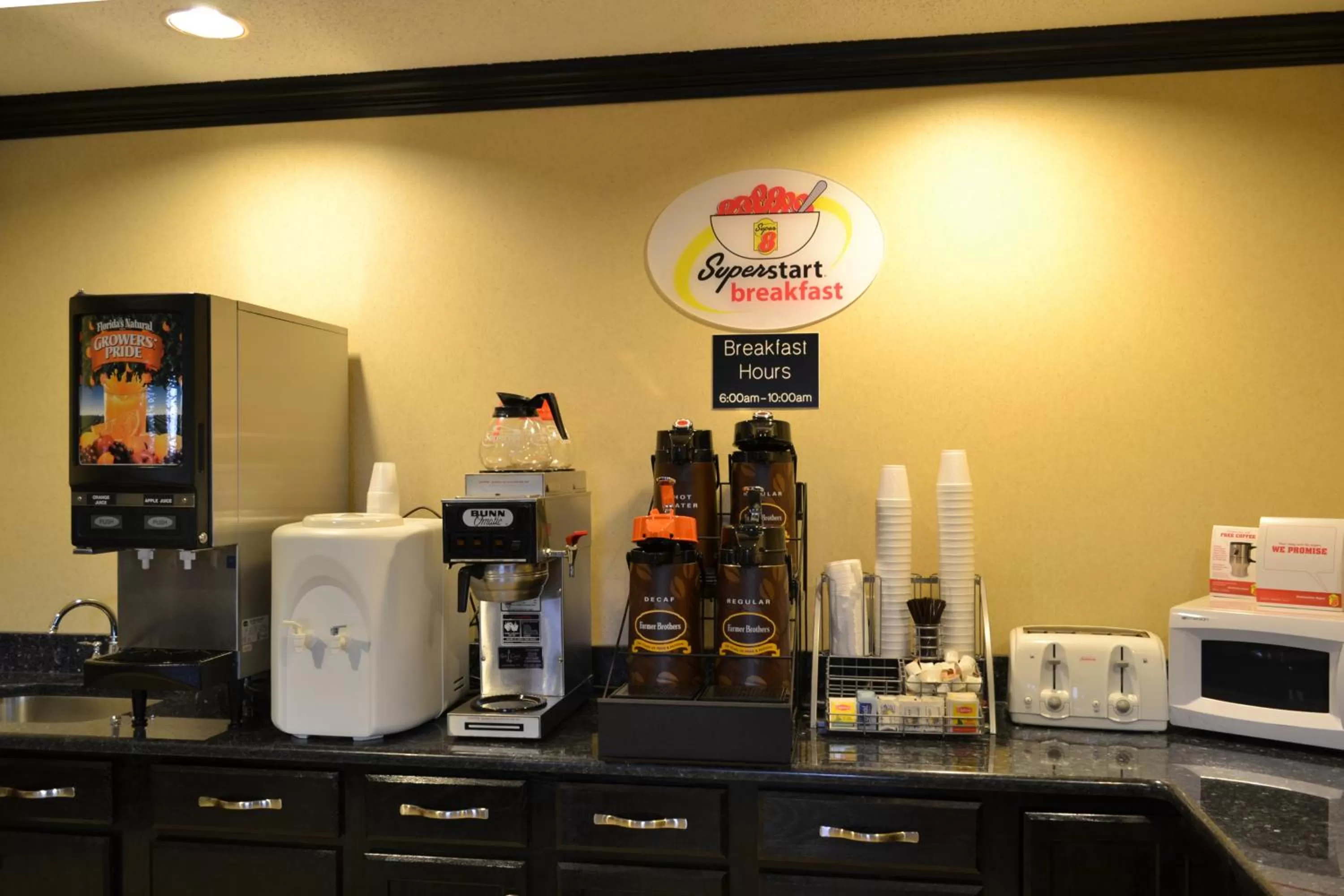 Food in Super 8 by Wyndham Hanover