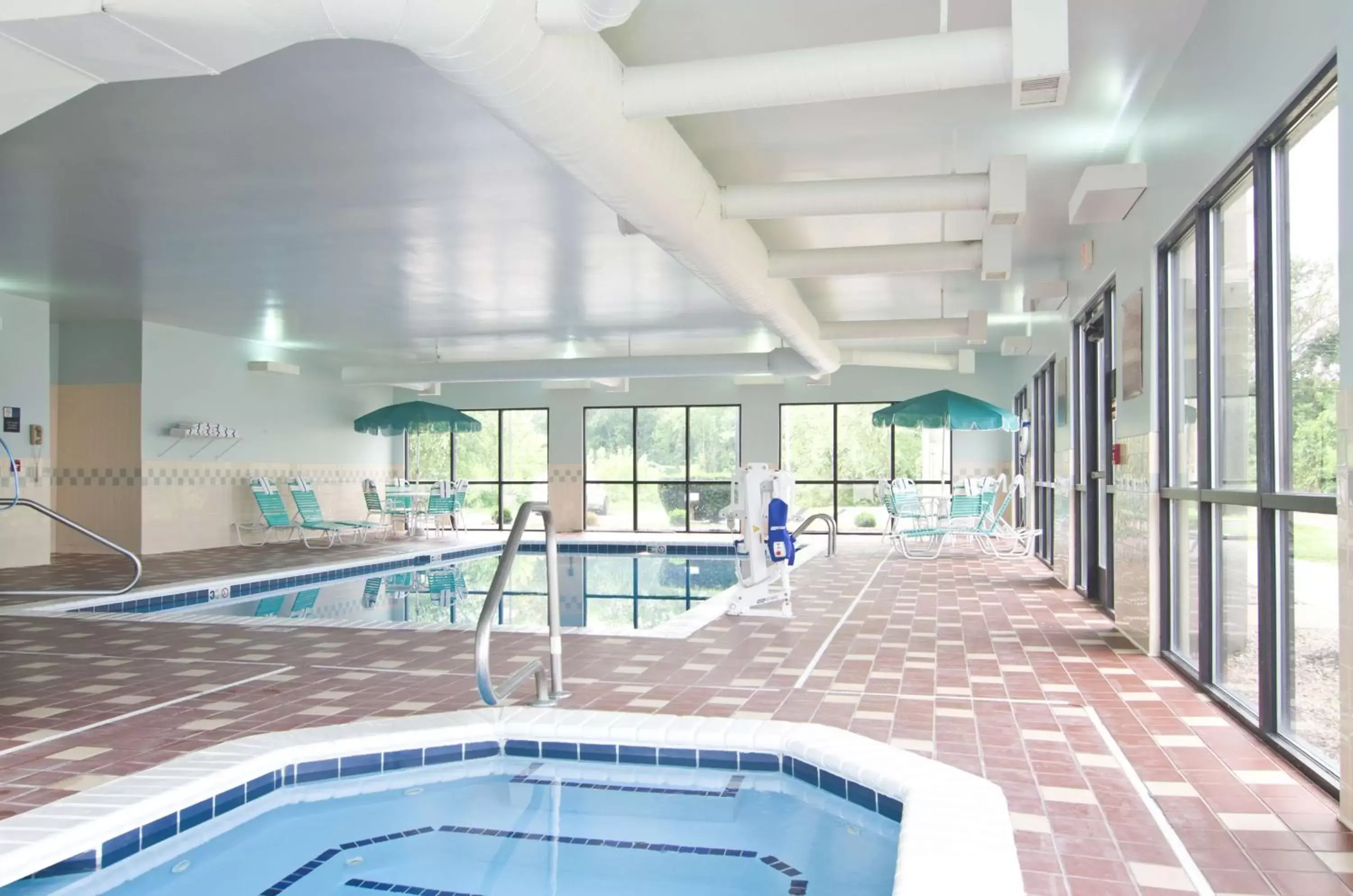 Pool view, Swimming Pool in Hampton Inn New Philadelphia