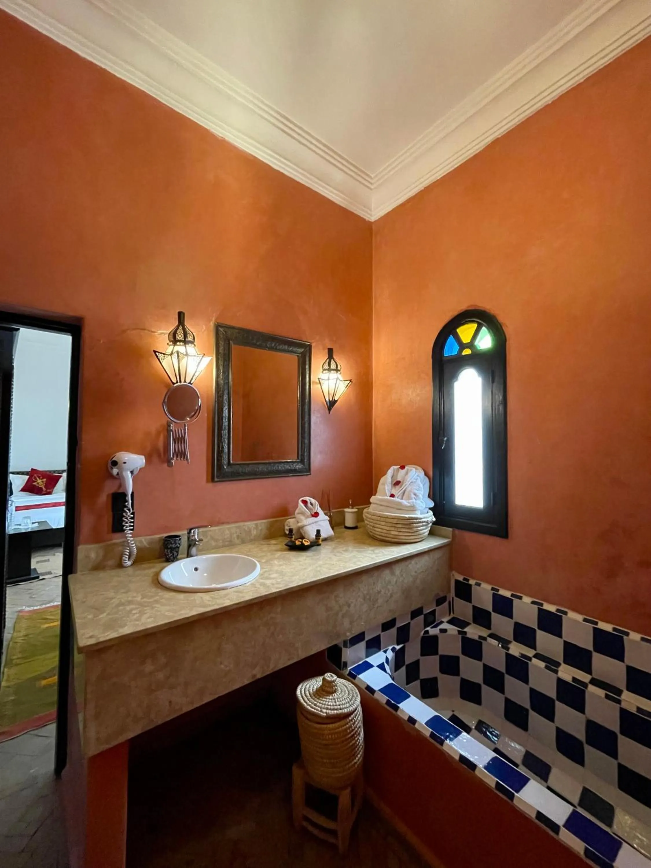 Bathroom in Riad Dar Foundouk and Spa