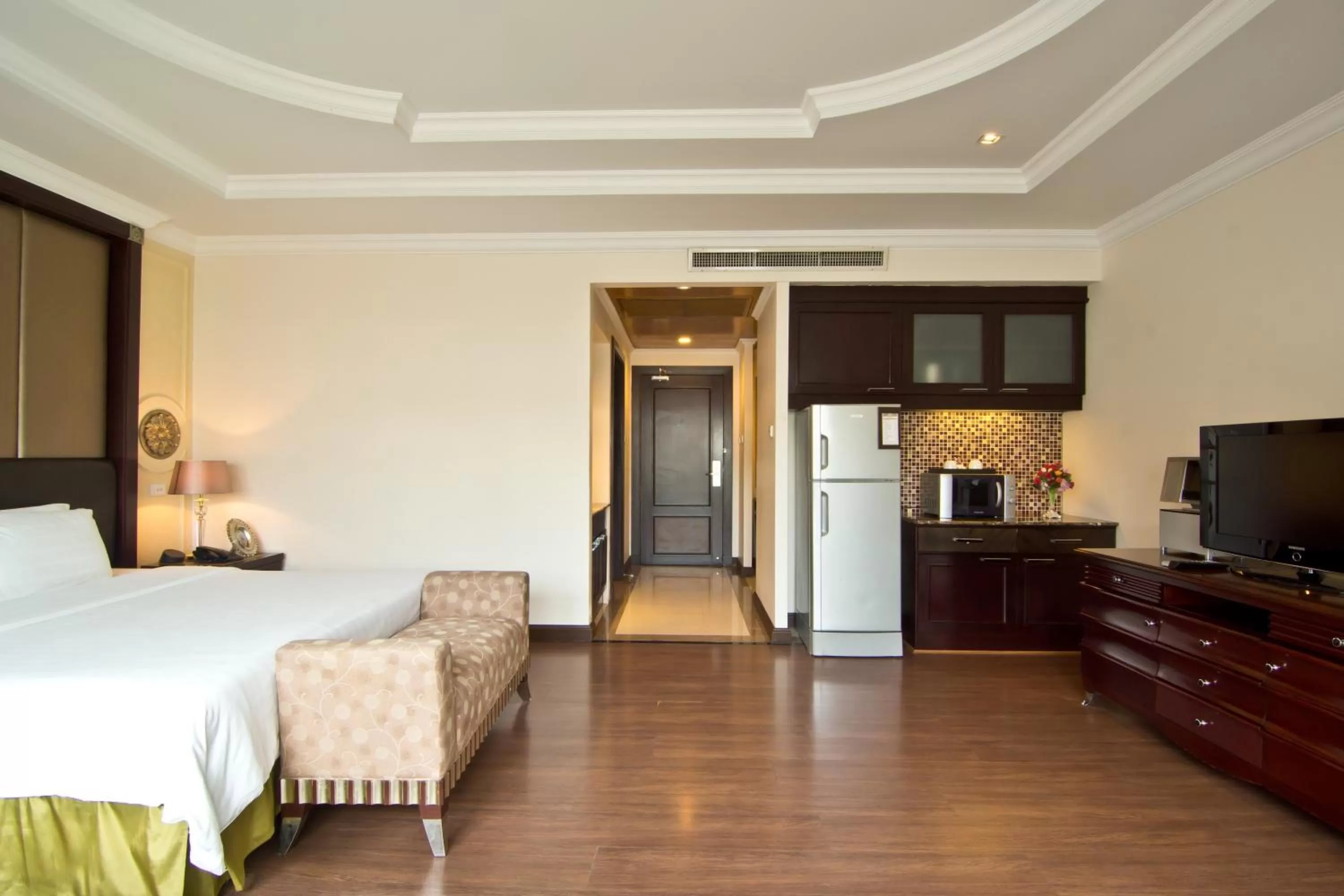 Photo of the whole room, Bed in LK Residence