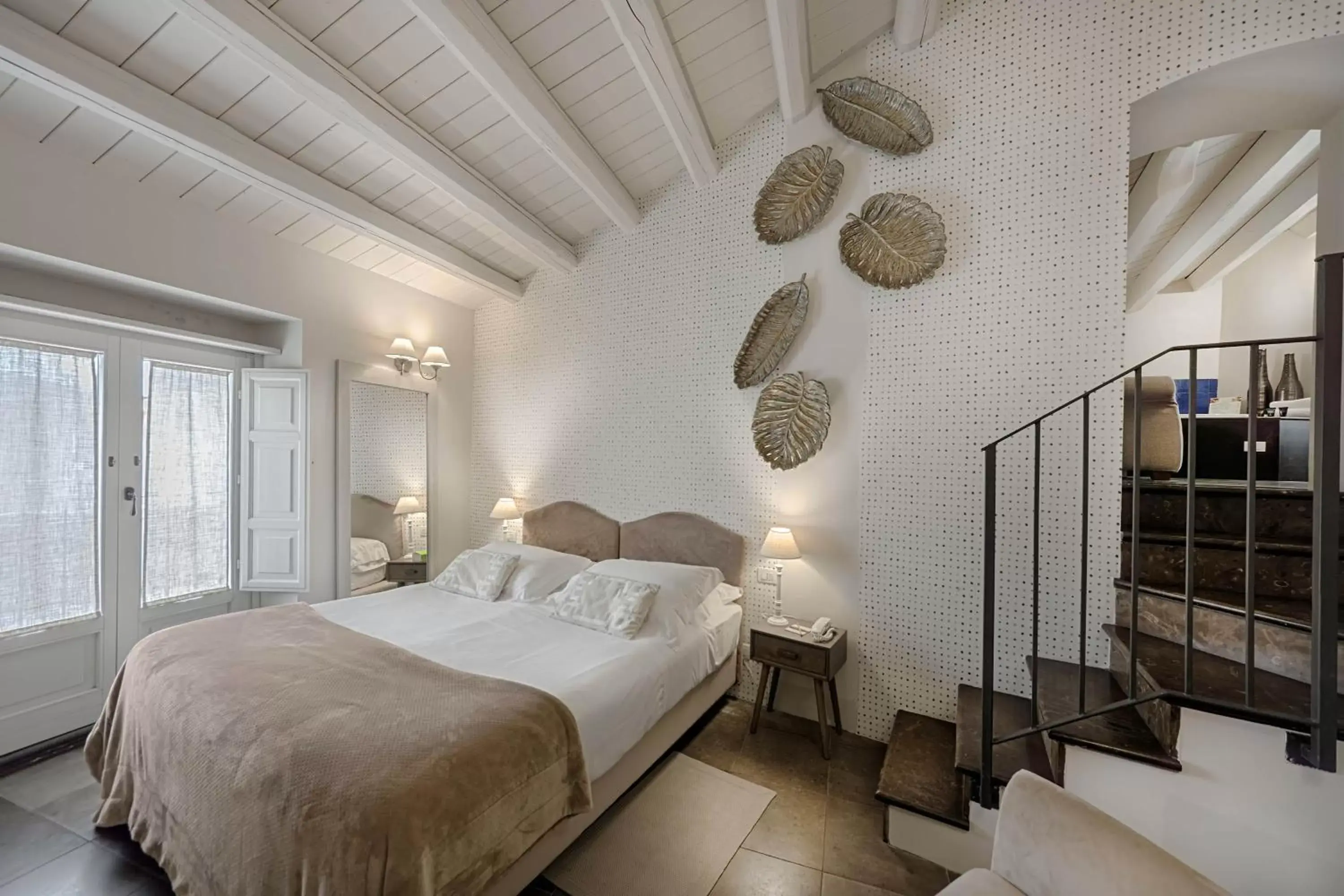 Bedroom, Bed in Relais & Châteaux Locanda Don Serafino
