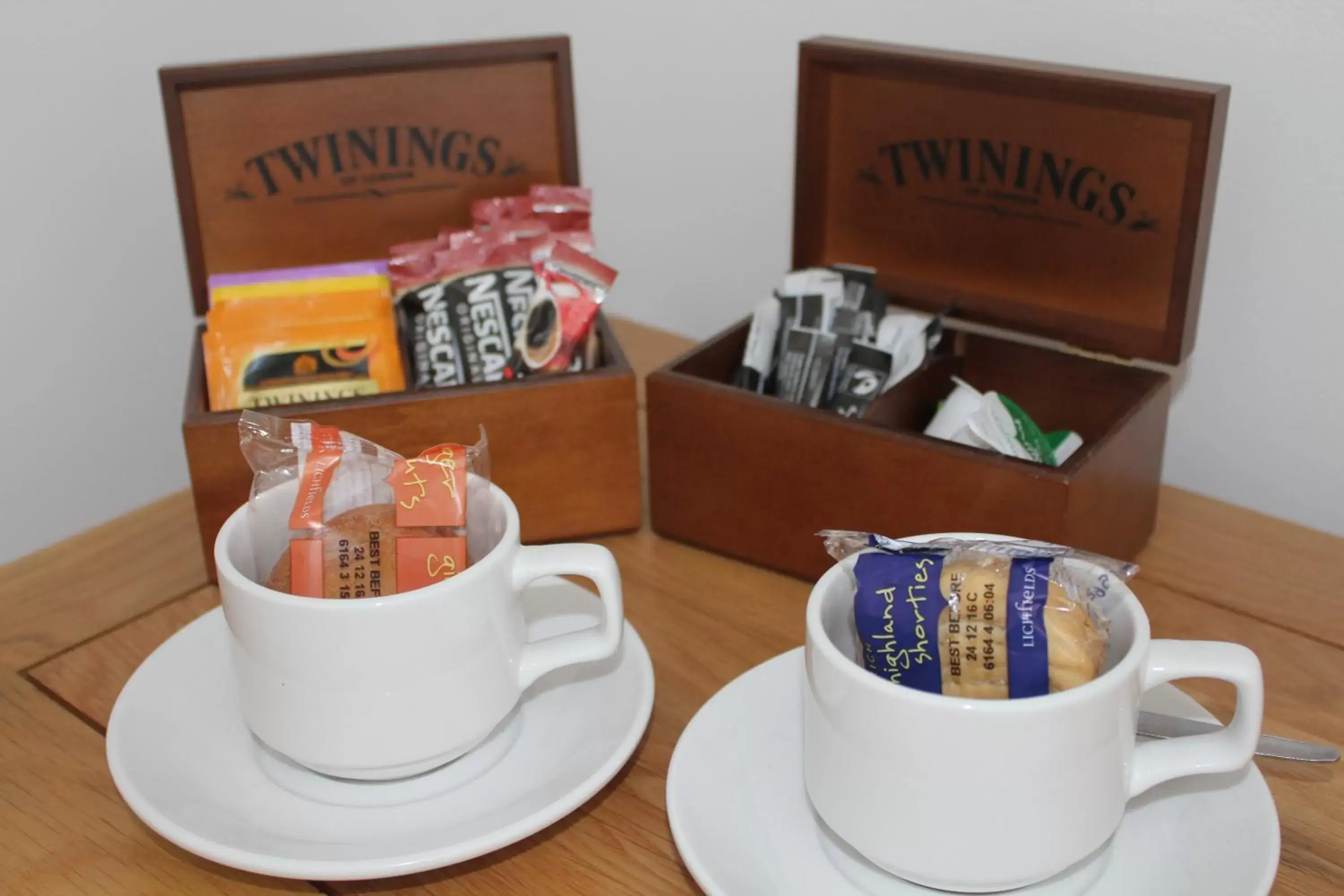 Coffee/tea facilities in Three Horseshoes Country Inn