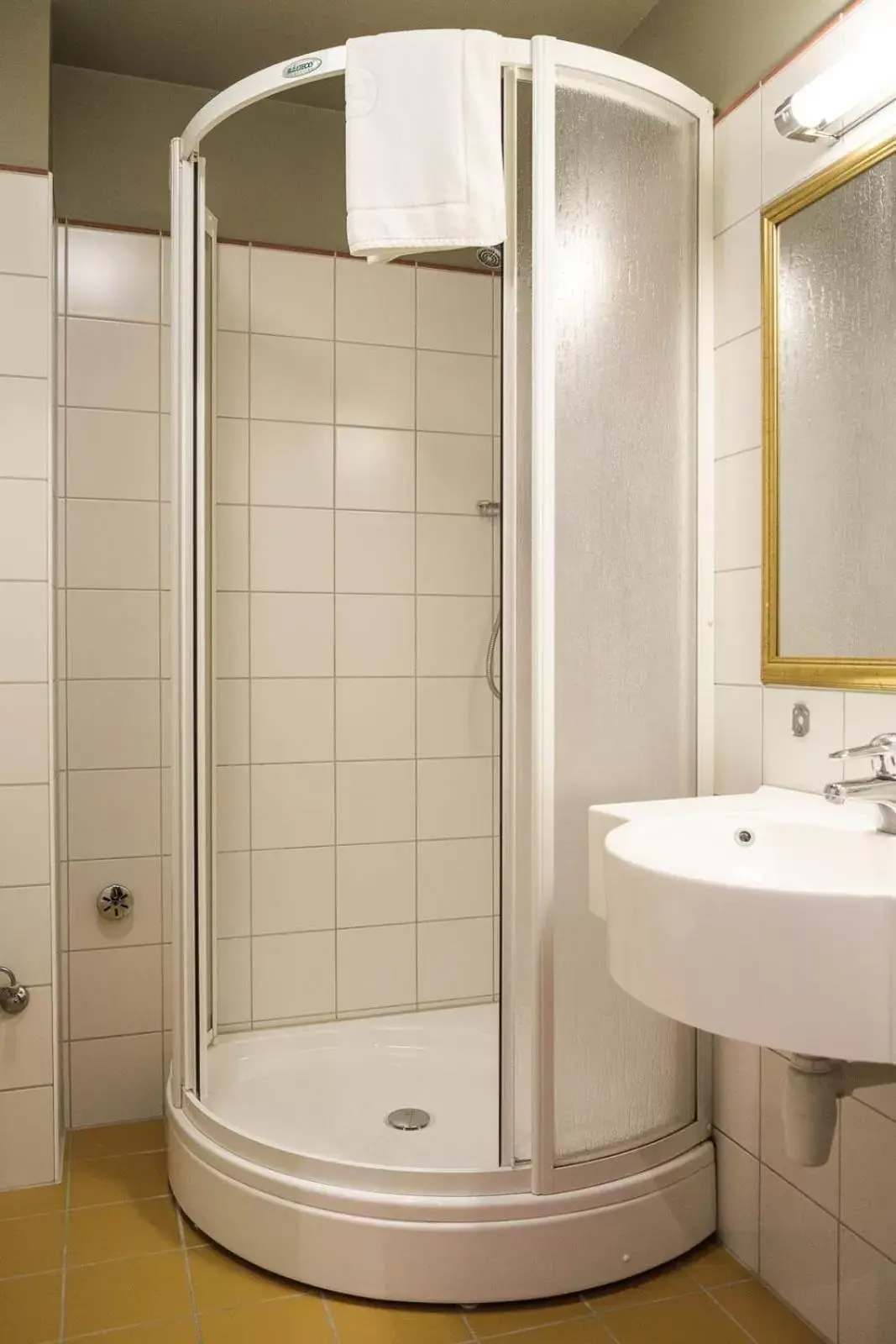 Photo of the whole room, Bathroom in Grand Hotel Viljandi