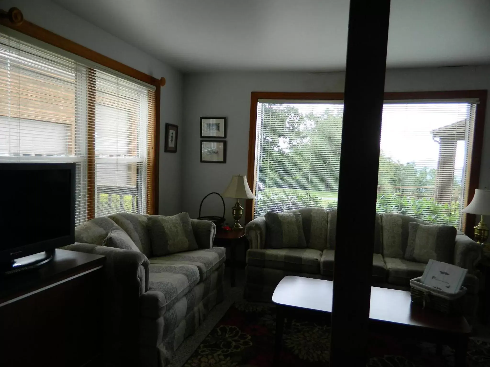 Seating Area in Bent Mountain Lodge Bed And Breakfast, Inc.