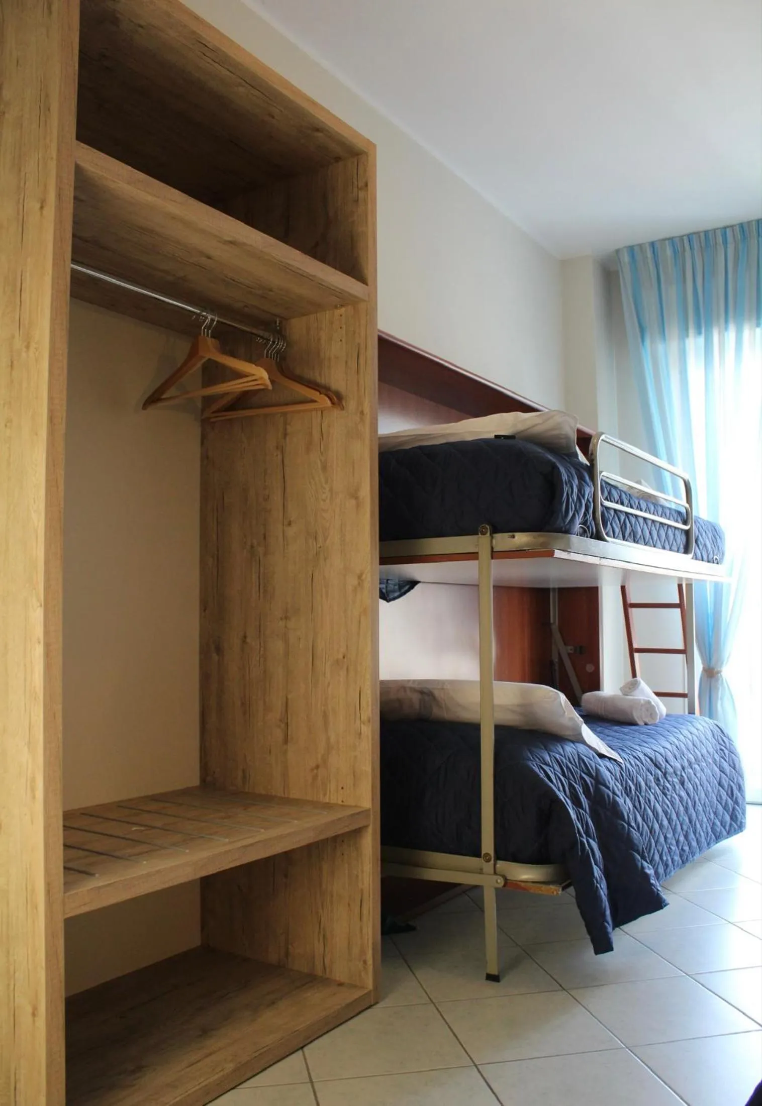 bunk bed, Bed in Hotel Adigrat