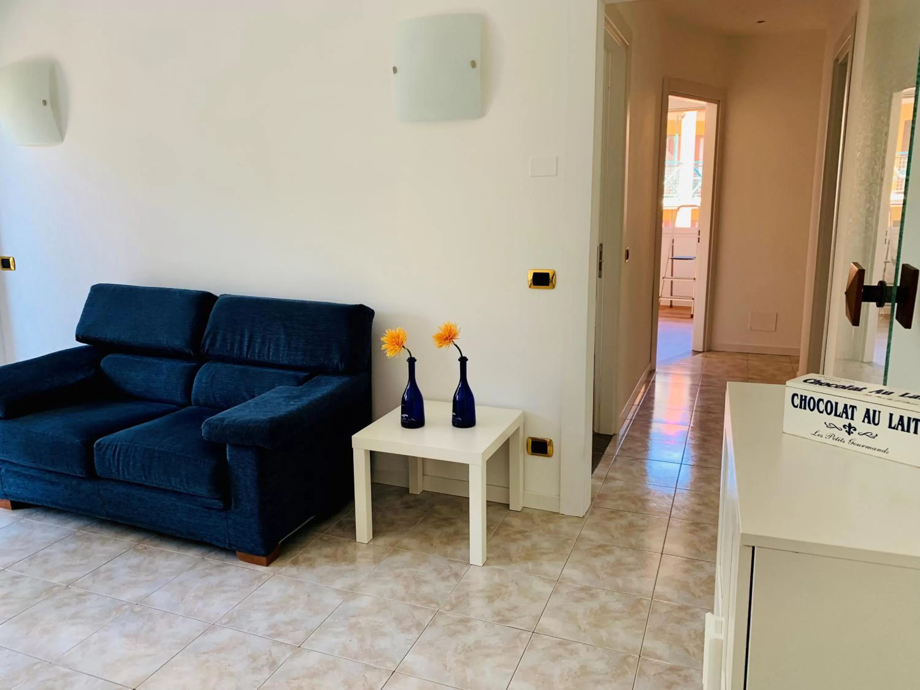 Seating area in Front Lake Apartment Bardolino