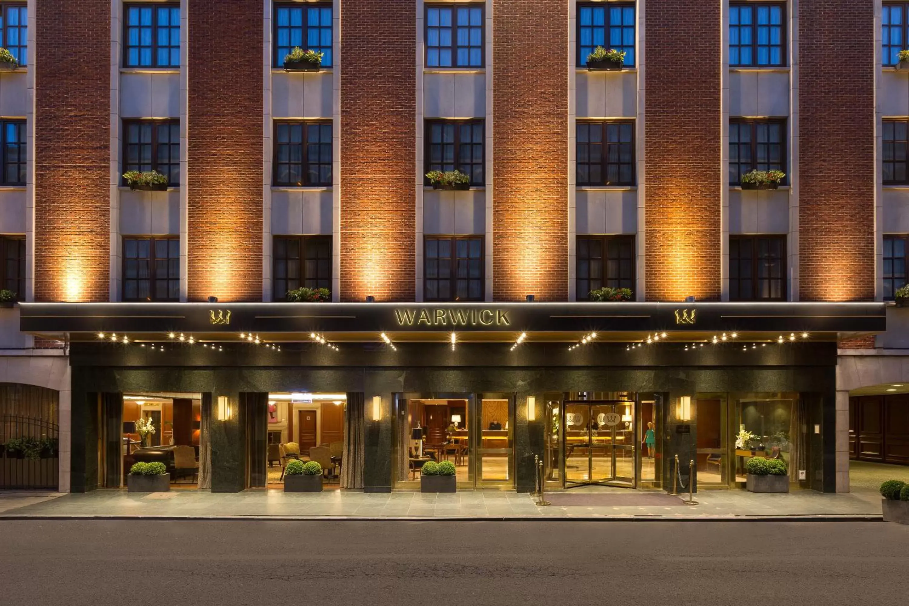 Facade/entrance, Property Building in Warwick Brussels - Grand Place