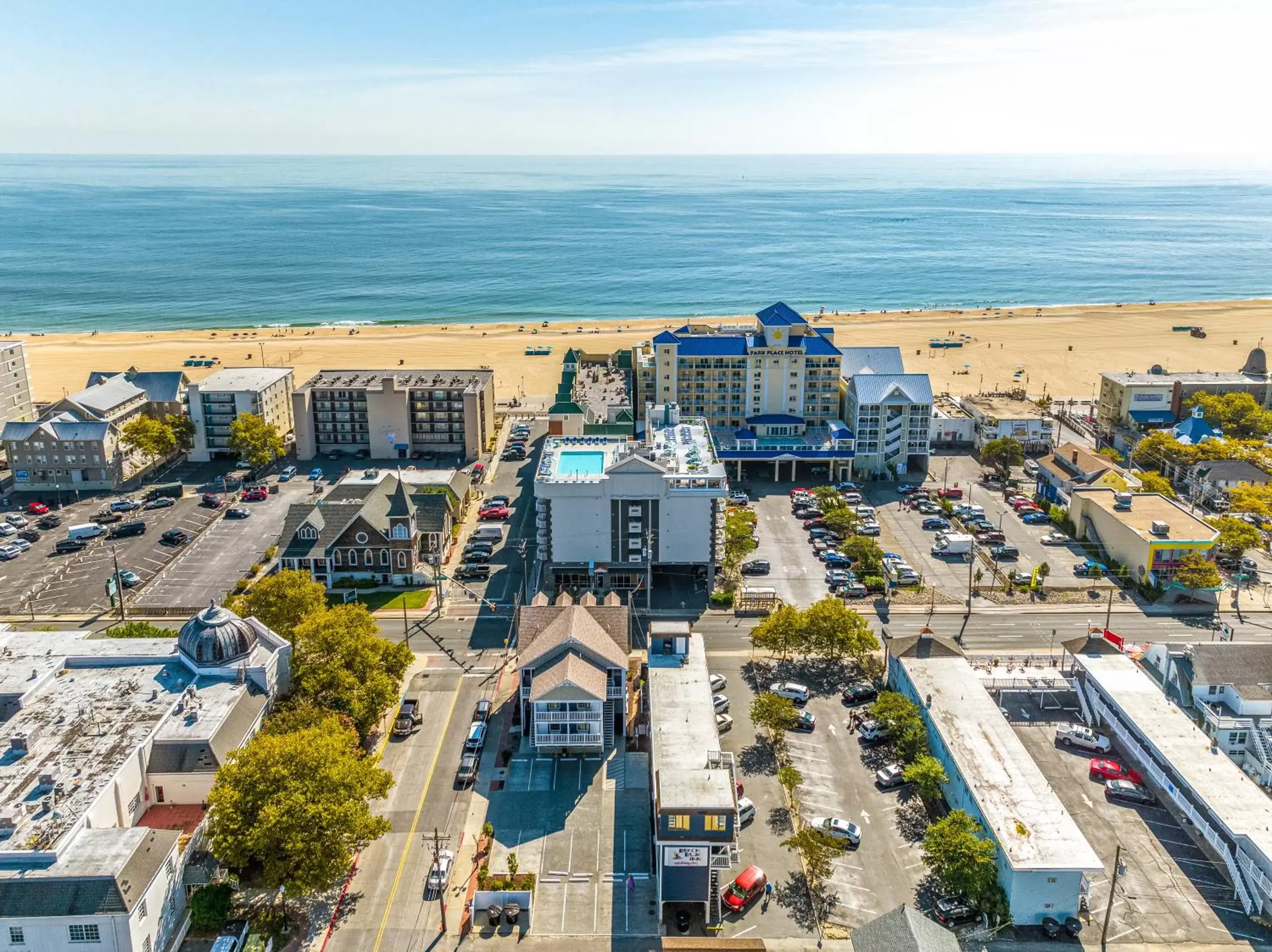 Property building, Bird's-eye View in Beach Bum Inn