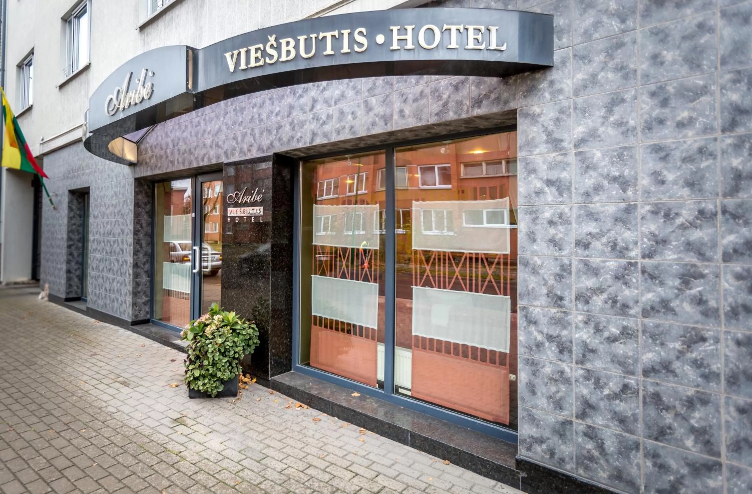 Facade/entrance in ARIBĖ Hotel Klaipėda, Free parking