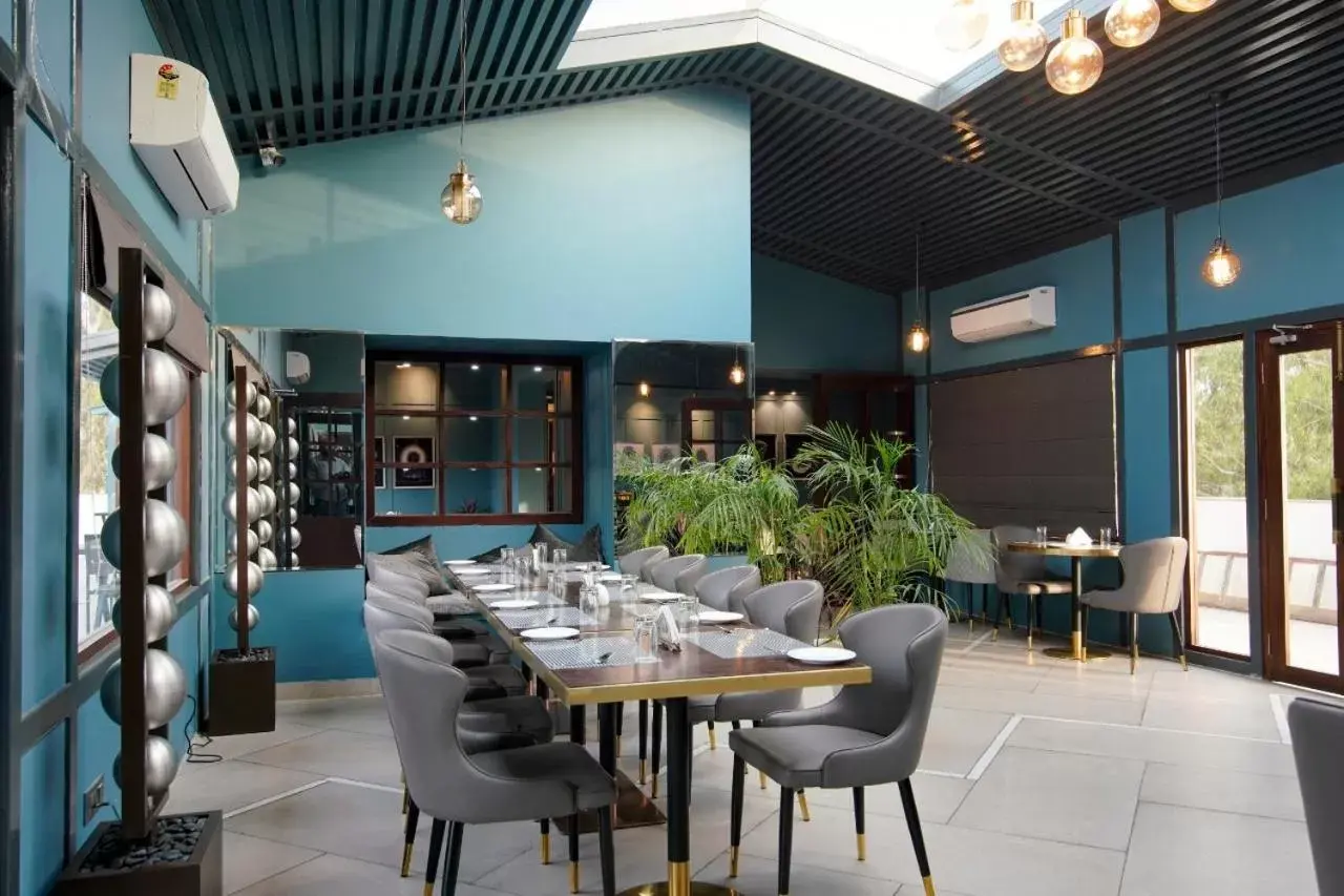 Dining area, Restaurant/Places to Eat in Comfort Inn Dehradun