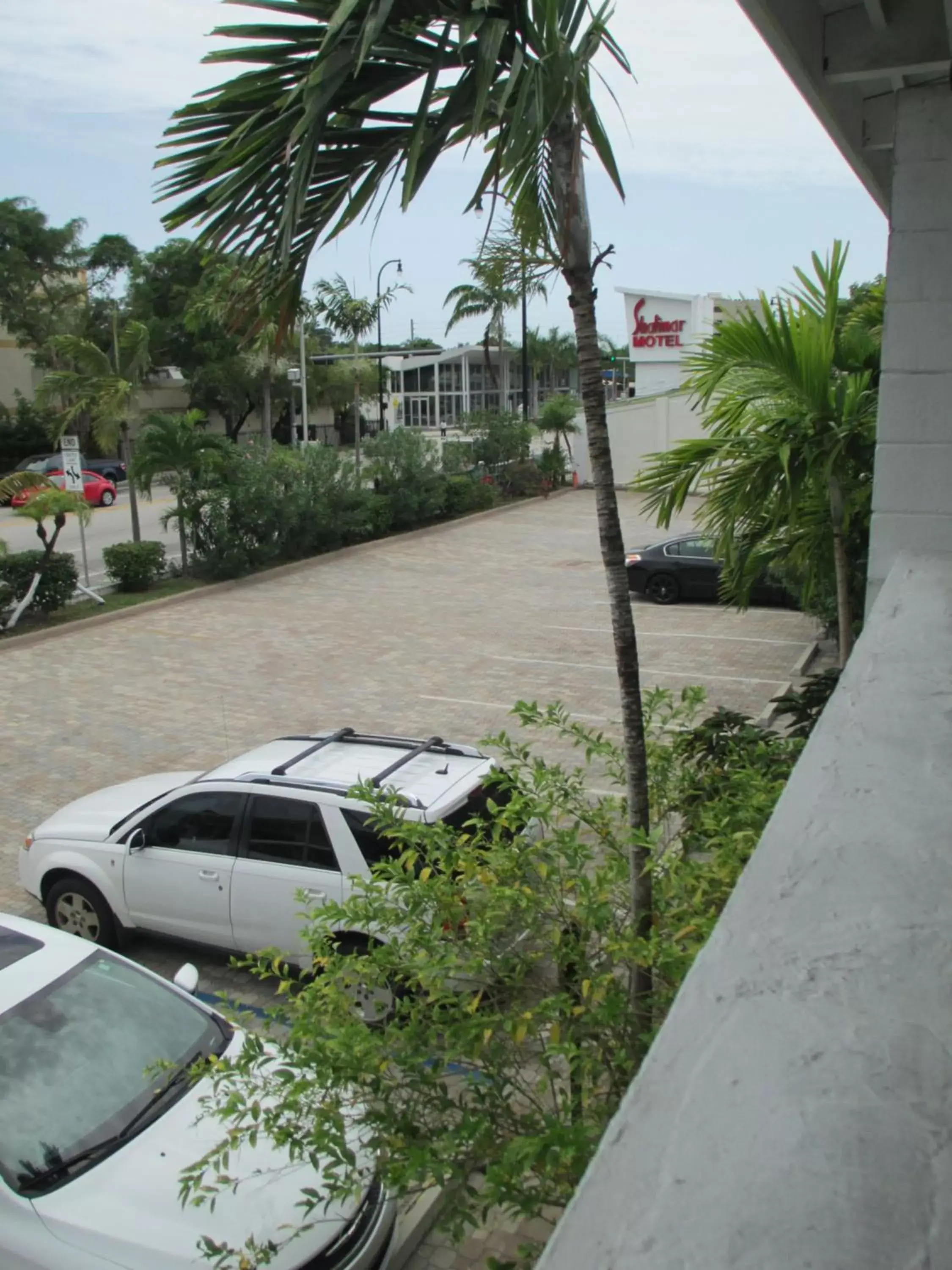 Property building, Balcony/Terrace in Shalimar Motel