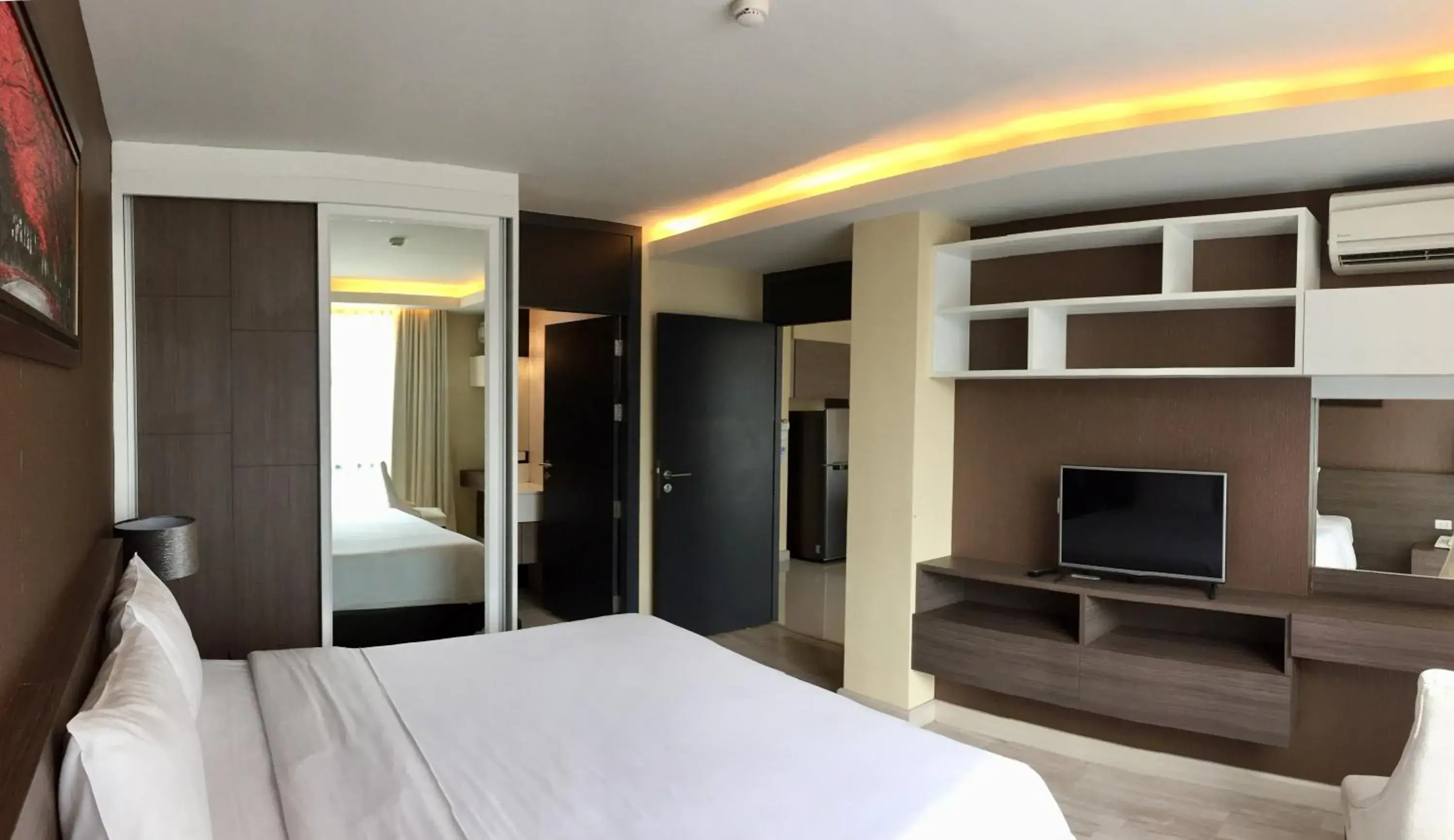 Bed in Avatar Suites Hotel - SHA Extra Plus Bed in Avatar Suites Hotel - SHA Extra Plus