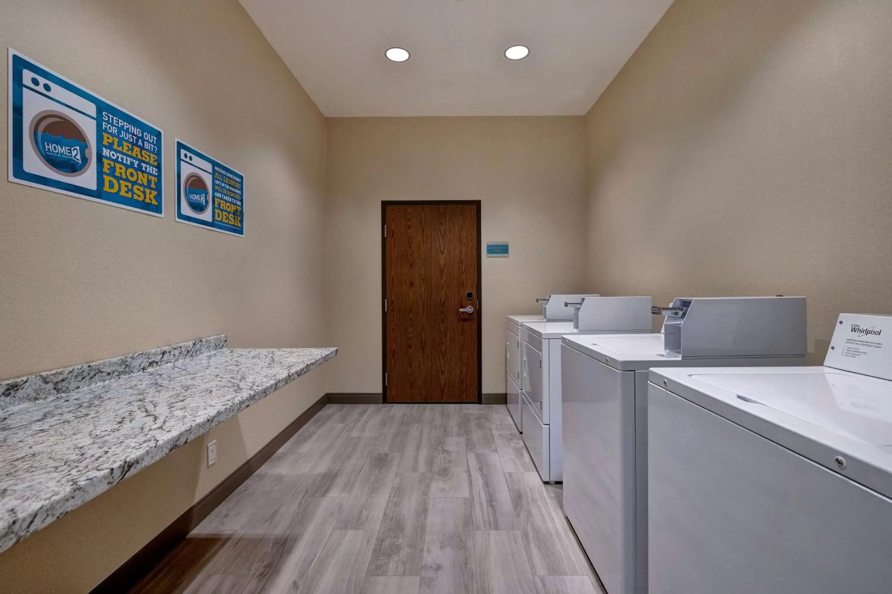 Property building, Kitchen/Kitchenette in Home2 Suites By Hilton Barstow, Ca