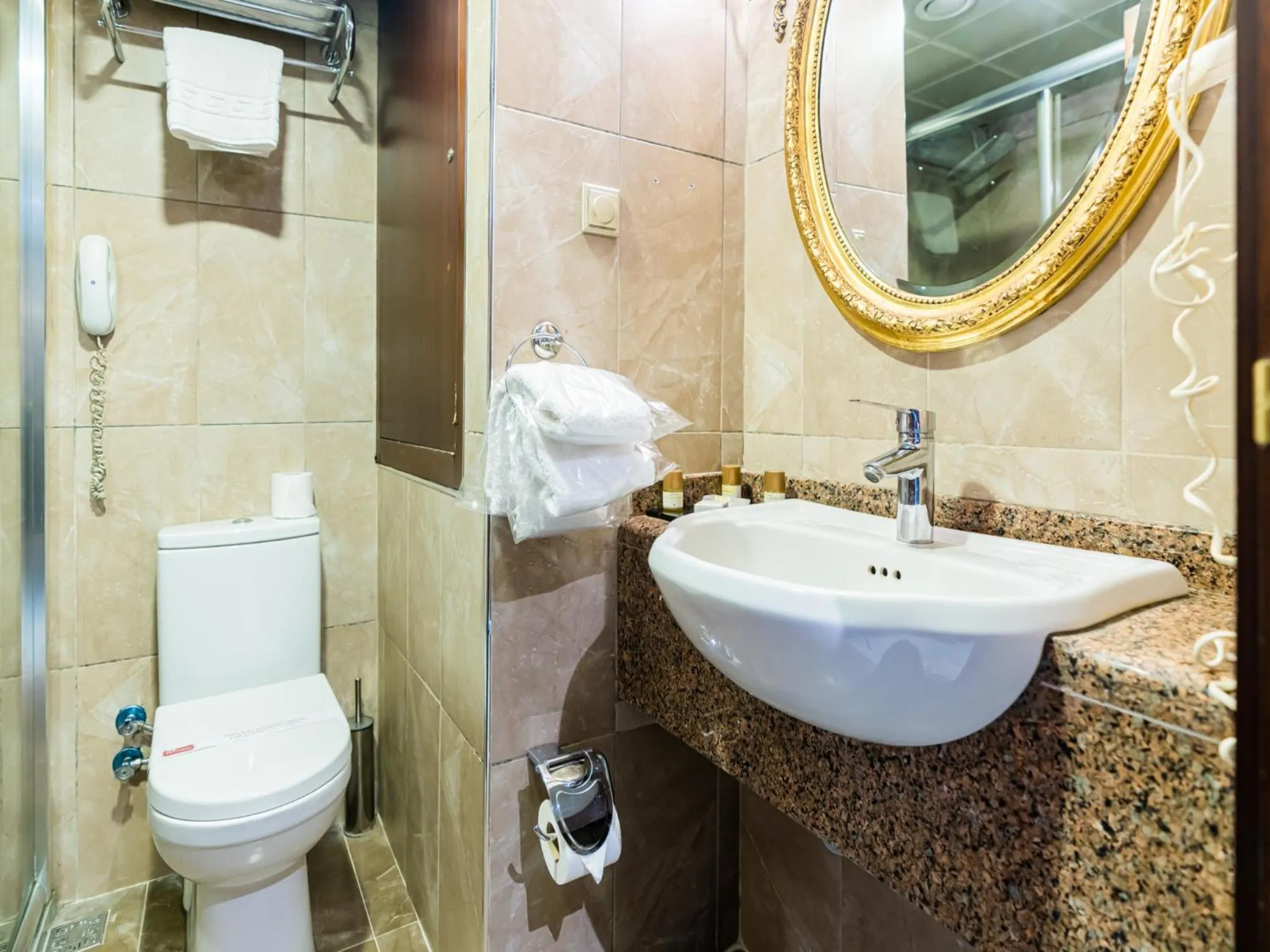 Bathroom in Ilci Residence Hotel