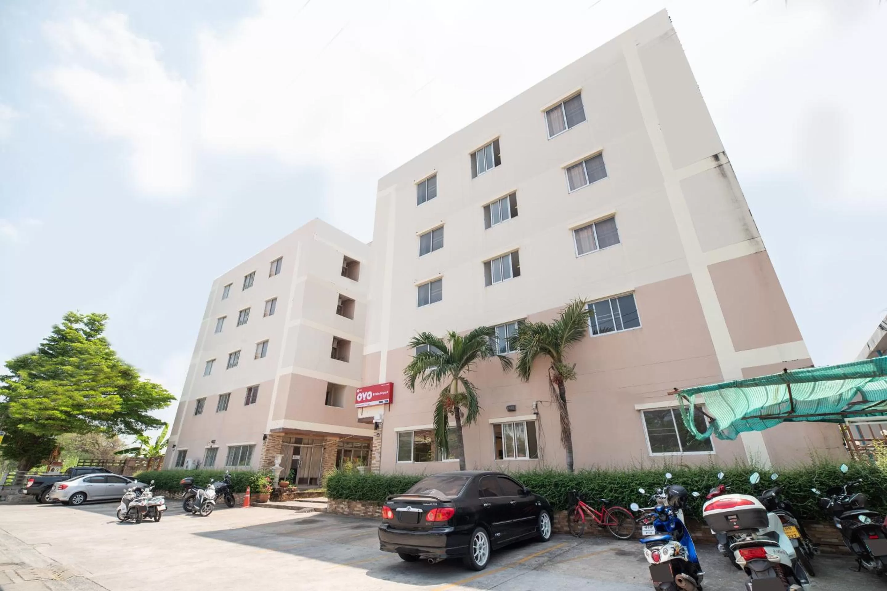 OYO 519 B Min Airport