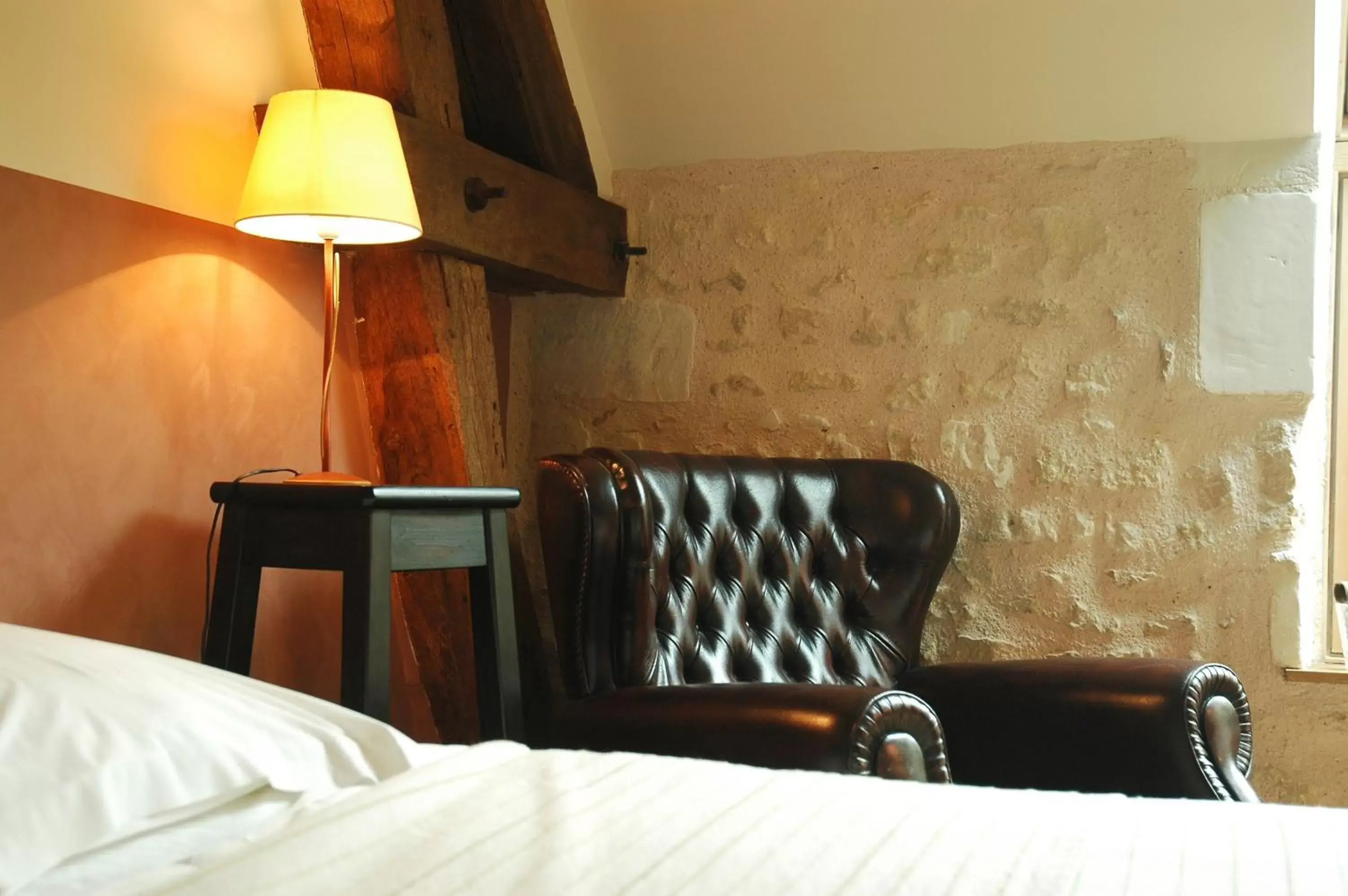 Bedroom, Seating Area in Les Pierres D'aurèle Chambres d'Hôtes