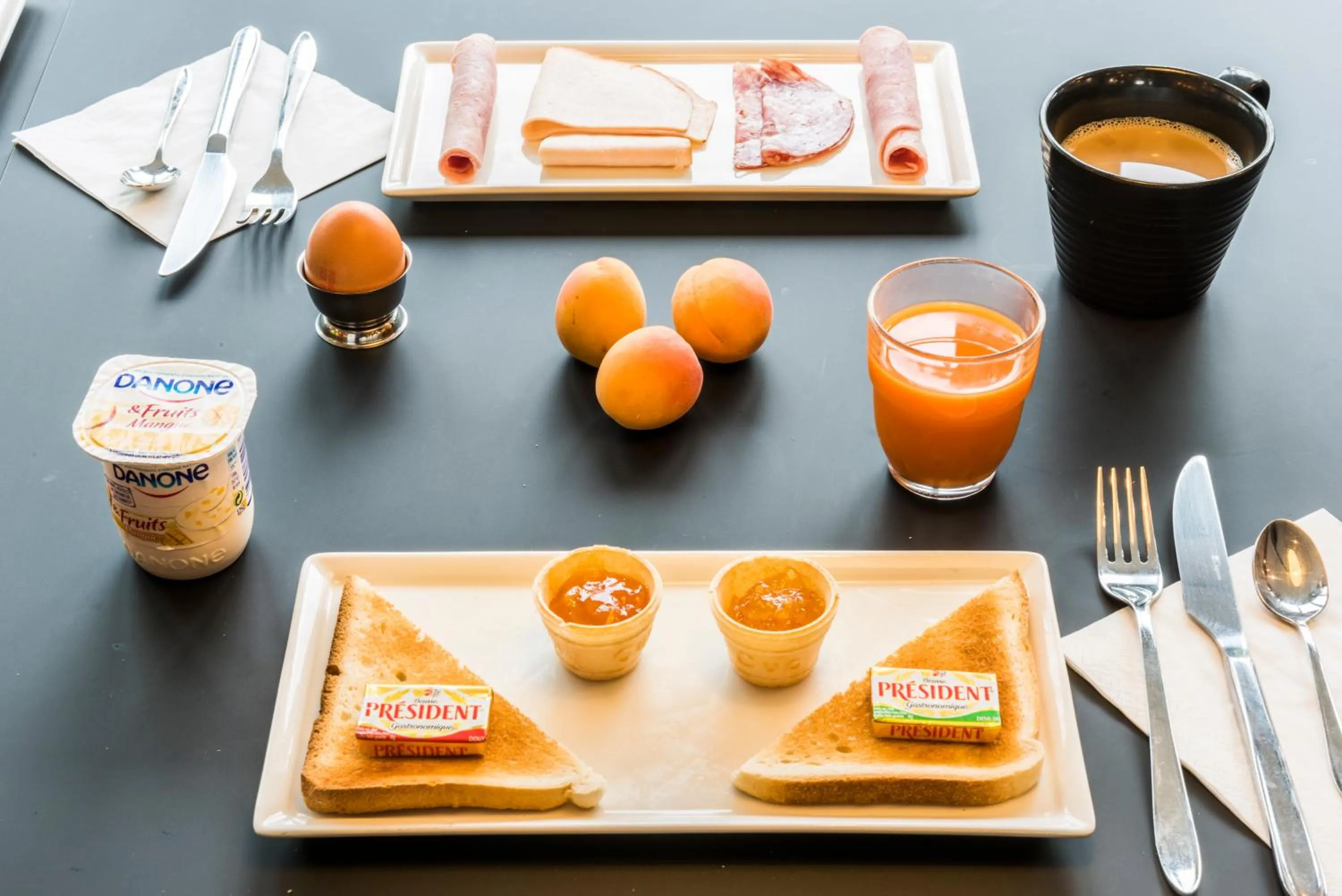 Continental breakfast in ibis Marne La Vallée Val d'Europe