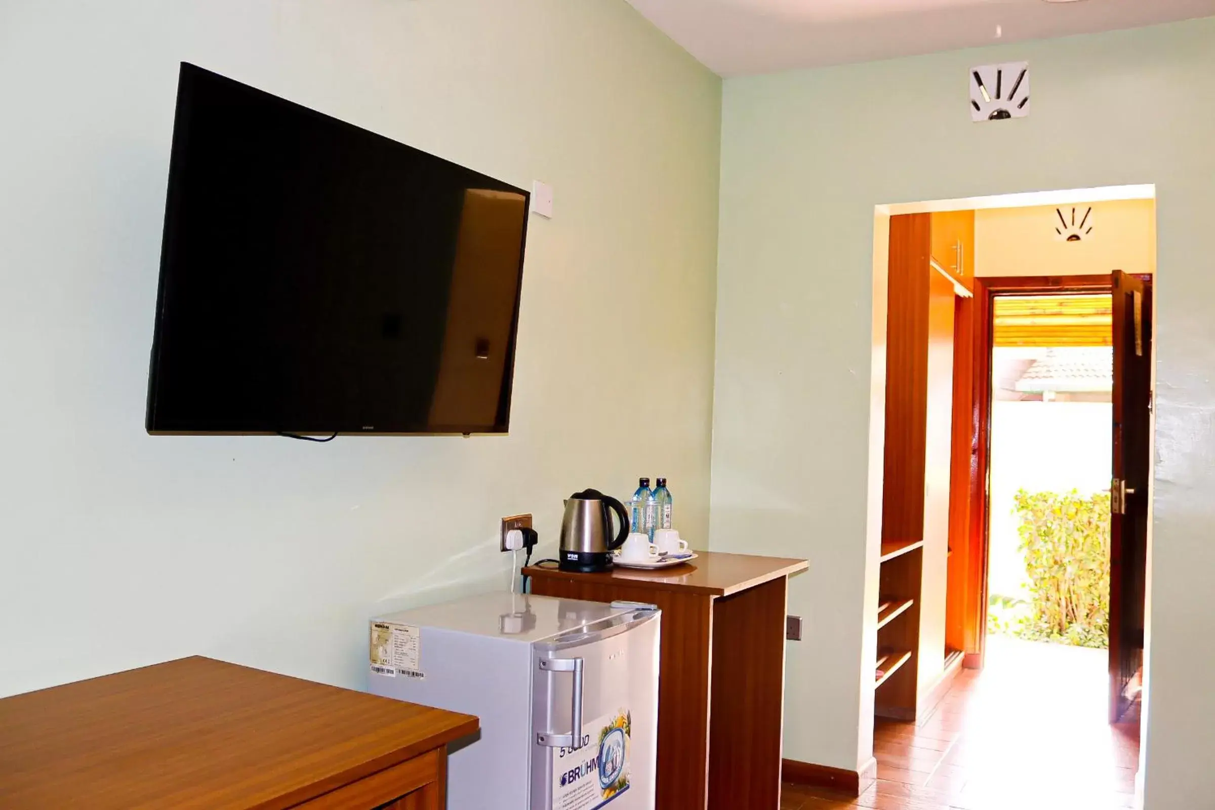 TV and multimedia, TV/Entertainment Center in Sportsview Hotel Kasarani