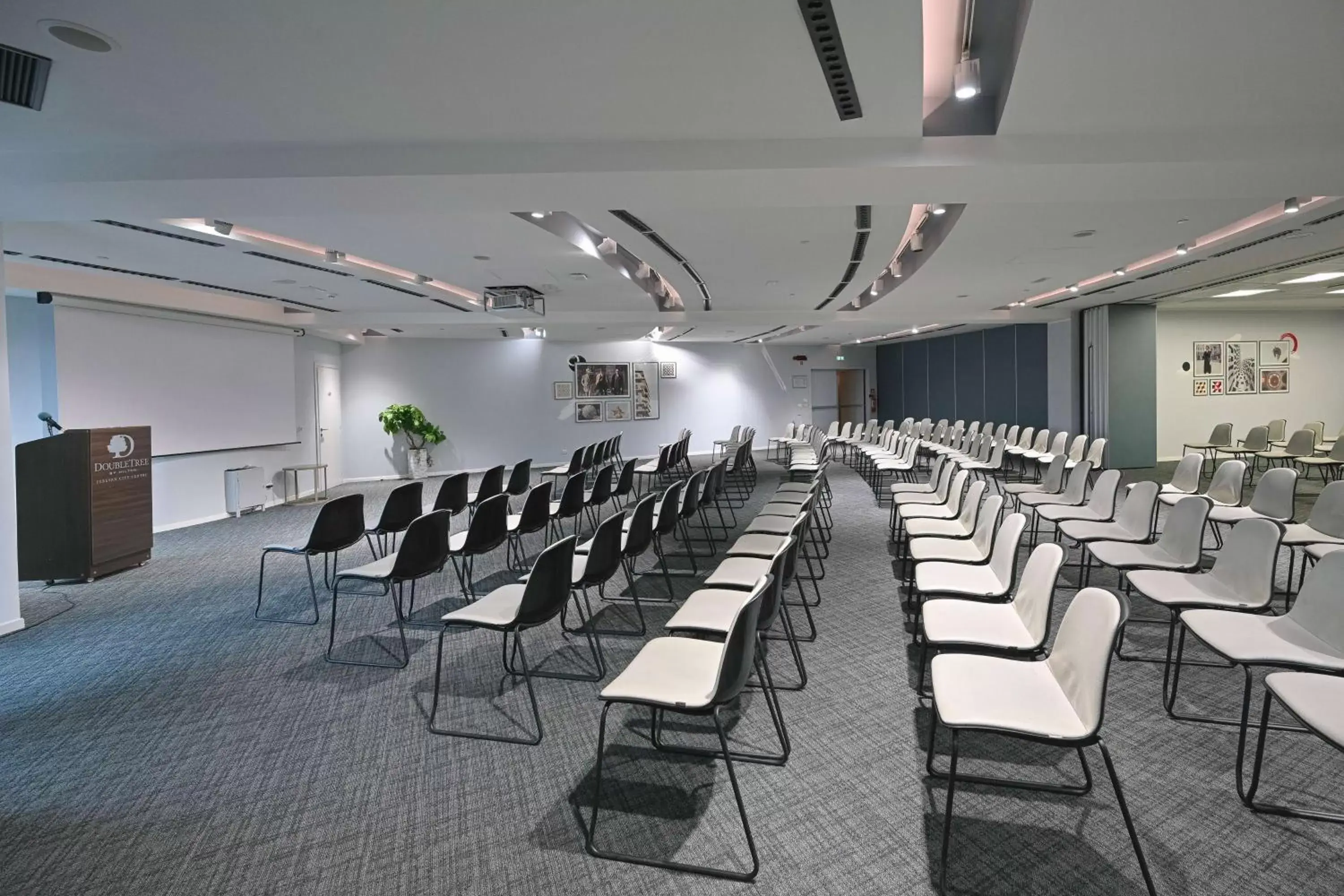 Meeting/conference room in DoubleTree by Hilton Yerevan City Centre