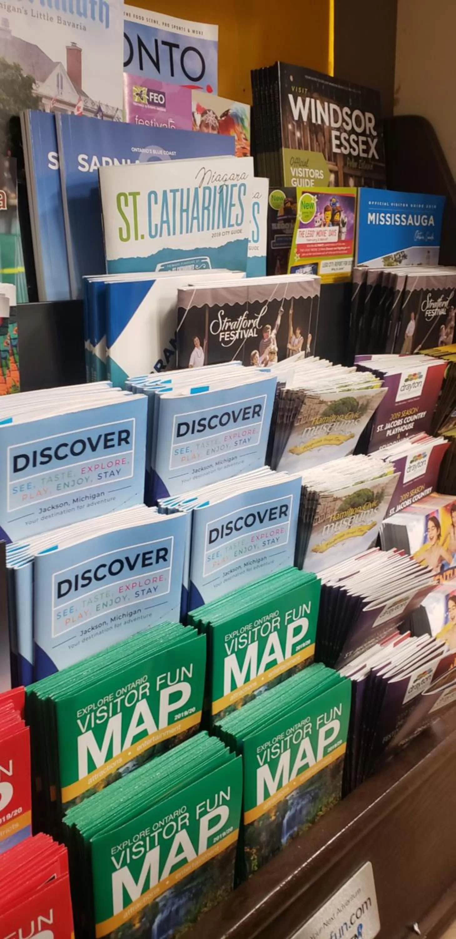 Entertainment in Travellers Motel