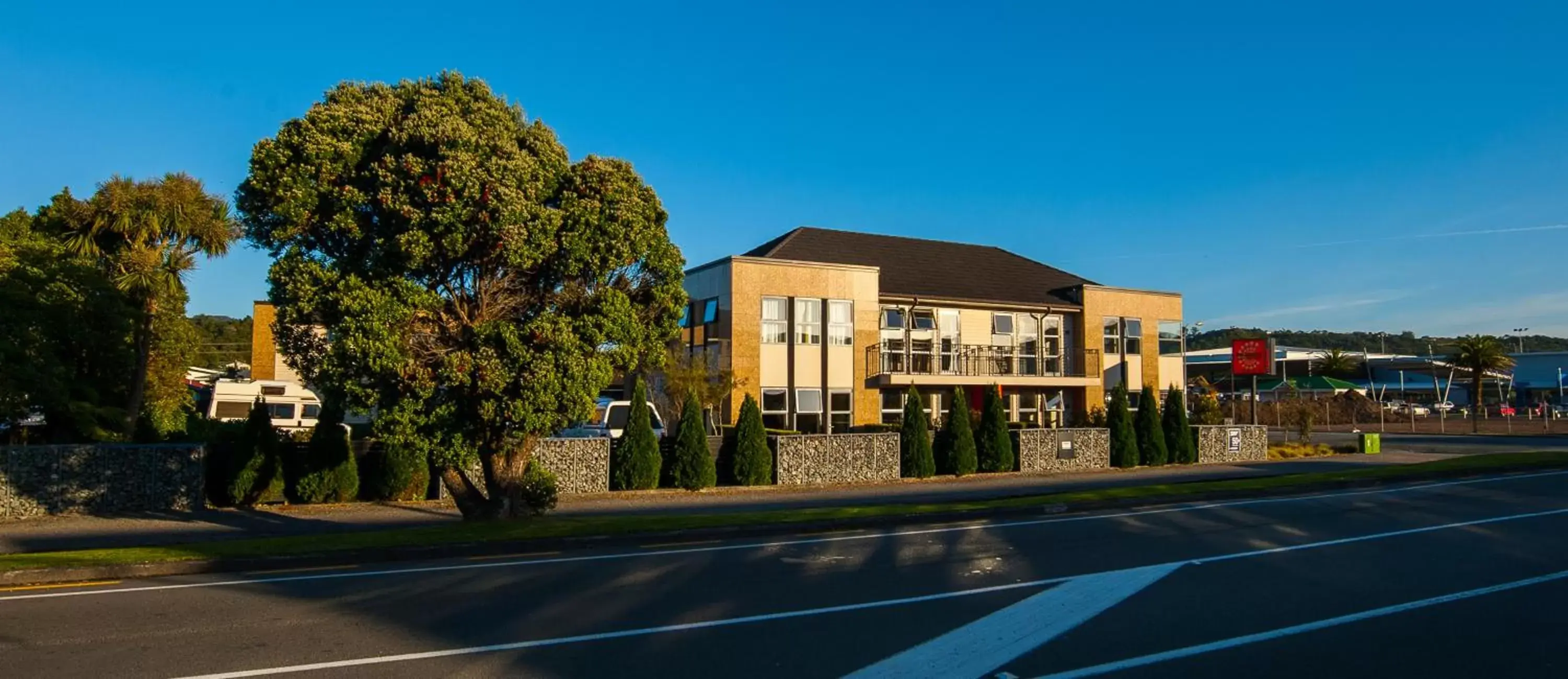 Property building in Coleraine Suites & Apartments Property building in Coleraine Suites & Apartments