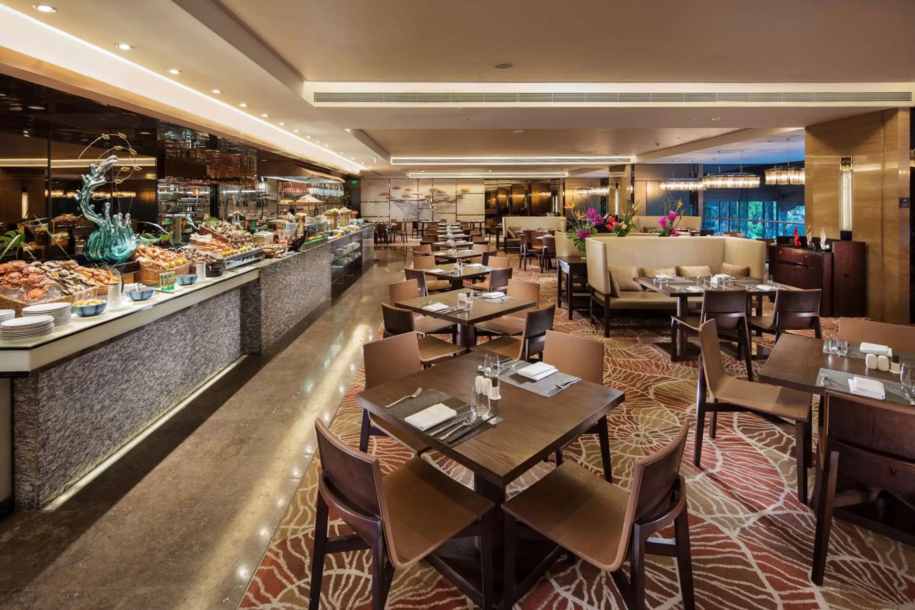Restaurant/places to eat in Hilton Guangzhou Tianhe Restaurant/places to eat in Hilton Guangzhou Tianhe