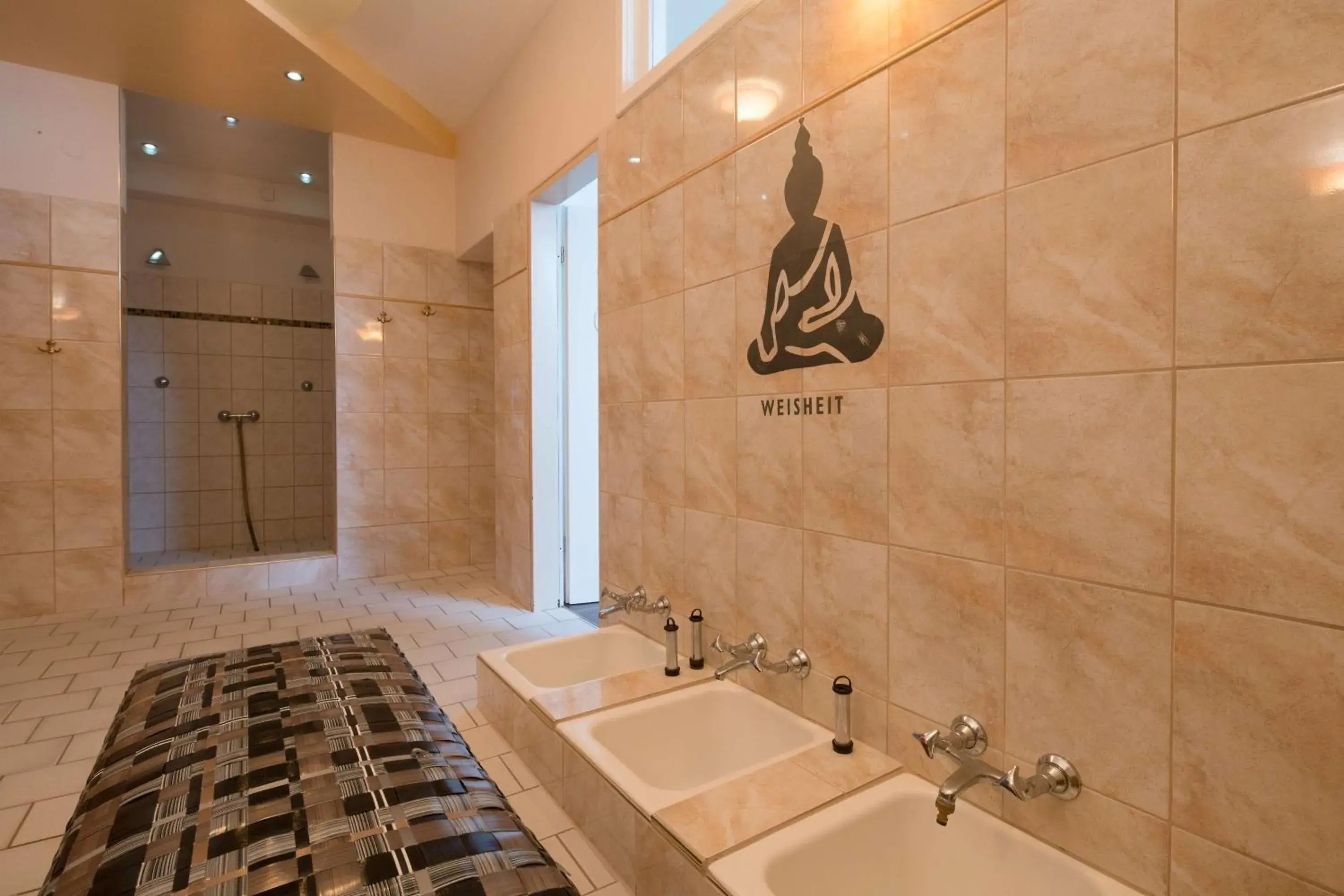 Spa and wellness centre/facilities, Bathroom in Best Western Hotel Rhön Garden