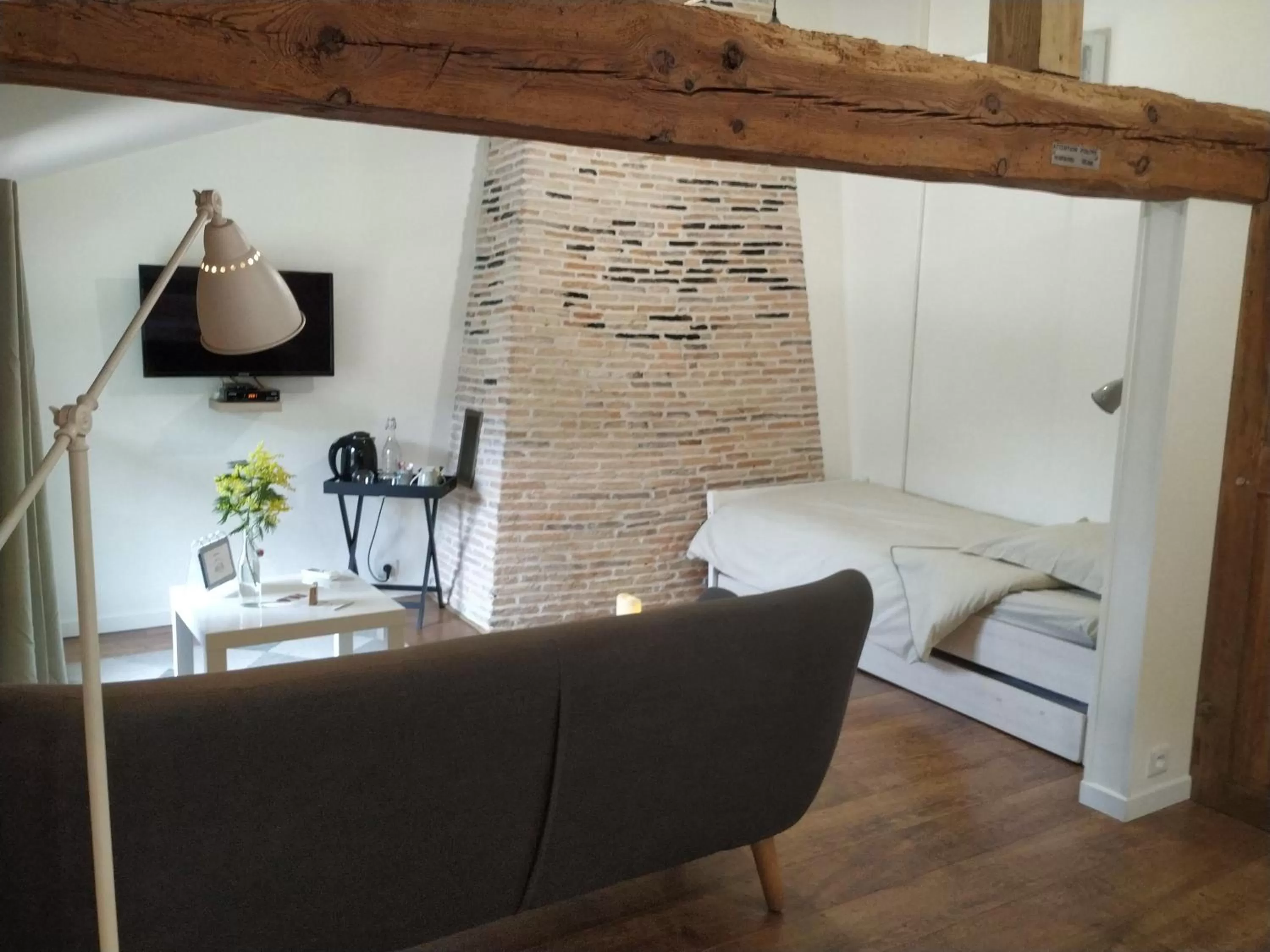 Living room, Bed in La résinière de pirique