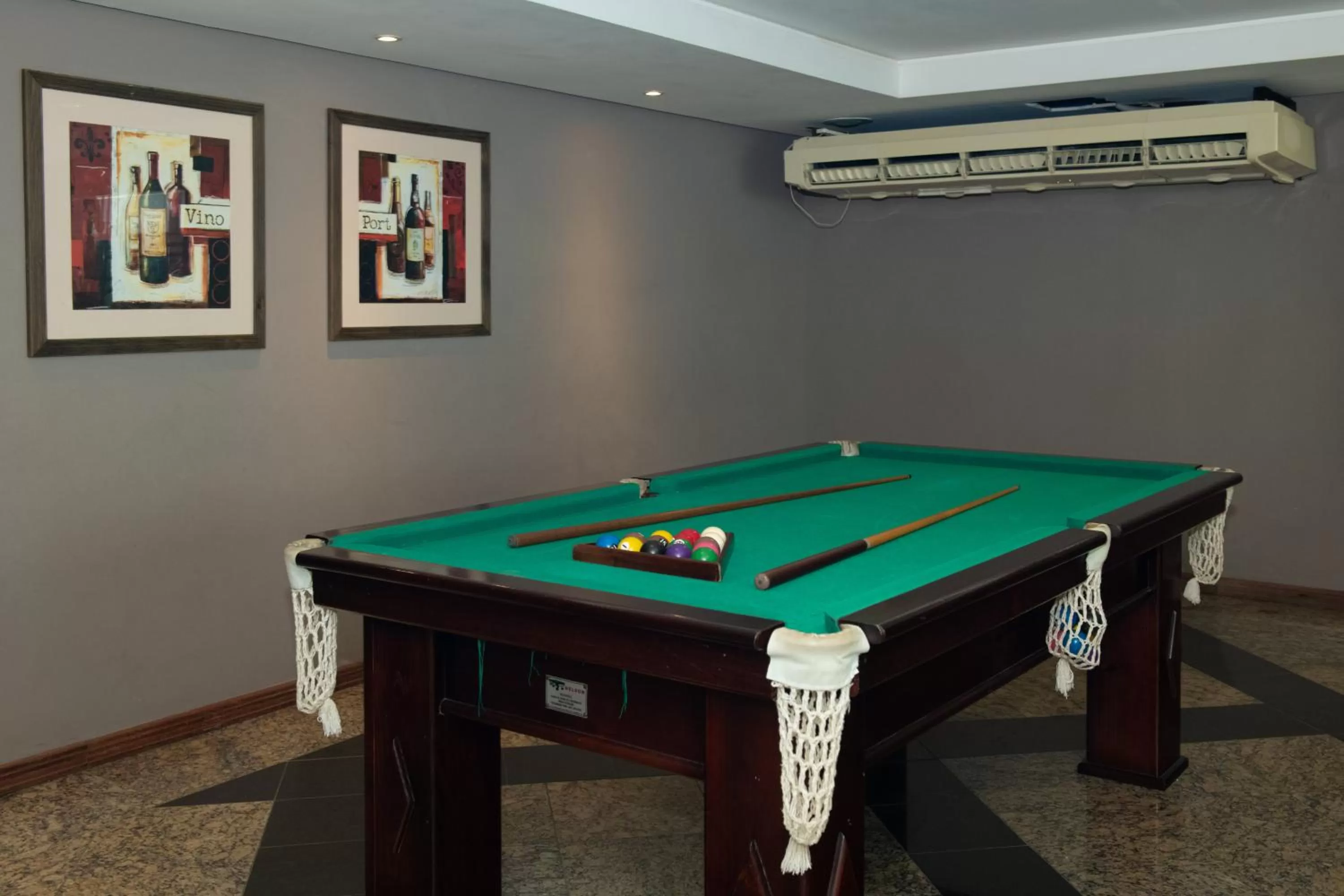 Billiard in Atobá Praia Hotel