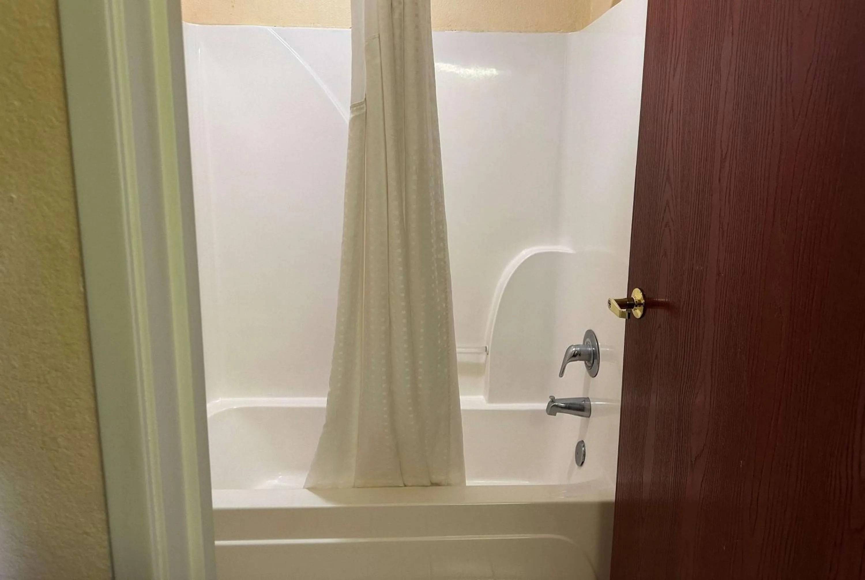 Bathroom in Days Inn & Suites by Wyndham Eunice
