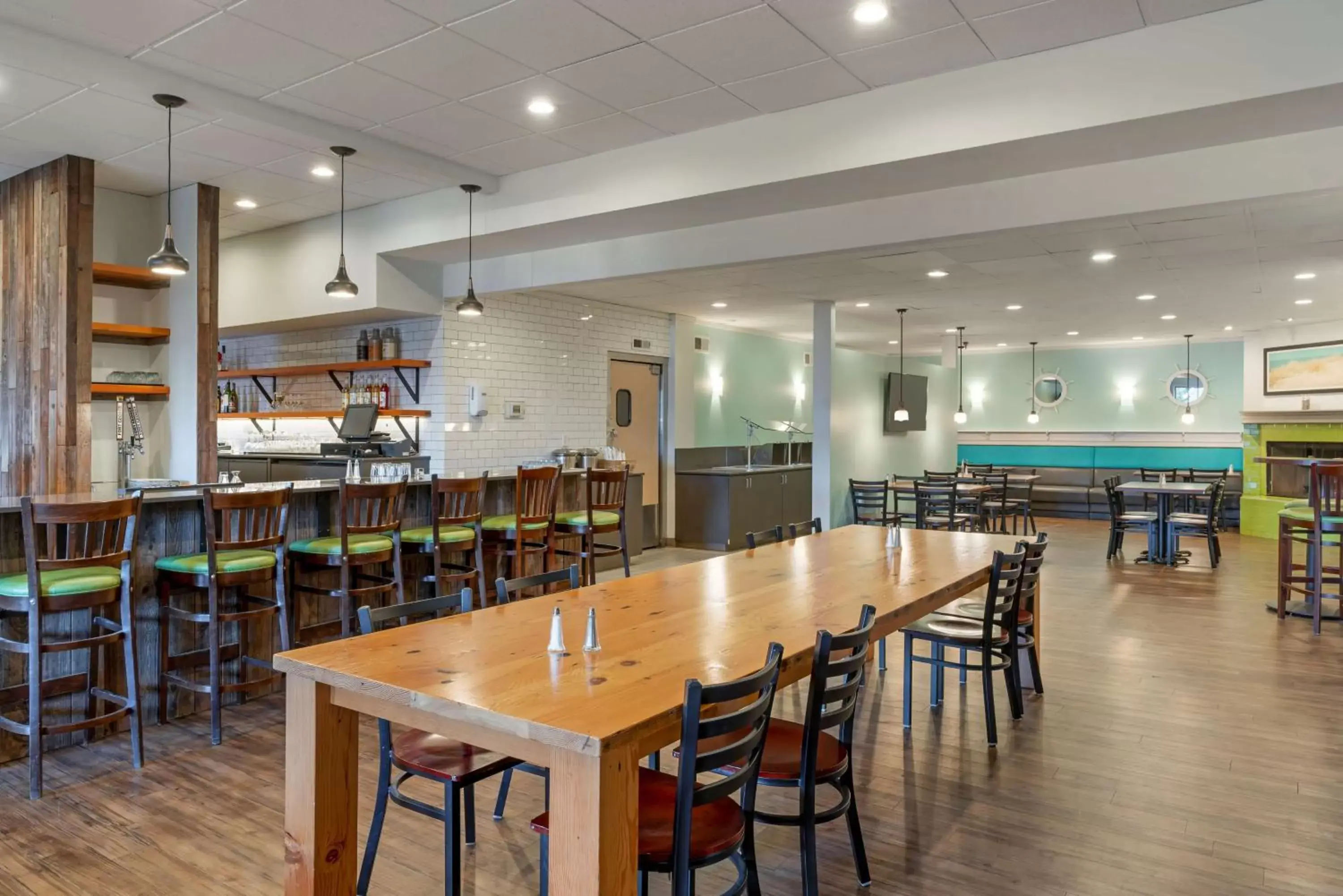 Breakfast in Best Western Plus Ocean View Resort Breakfast in Best Western Plus Ocean View Resort