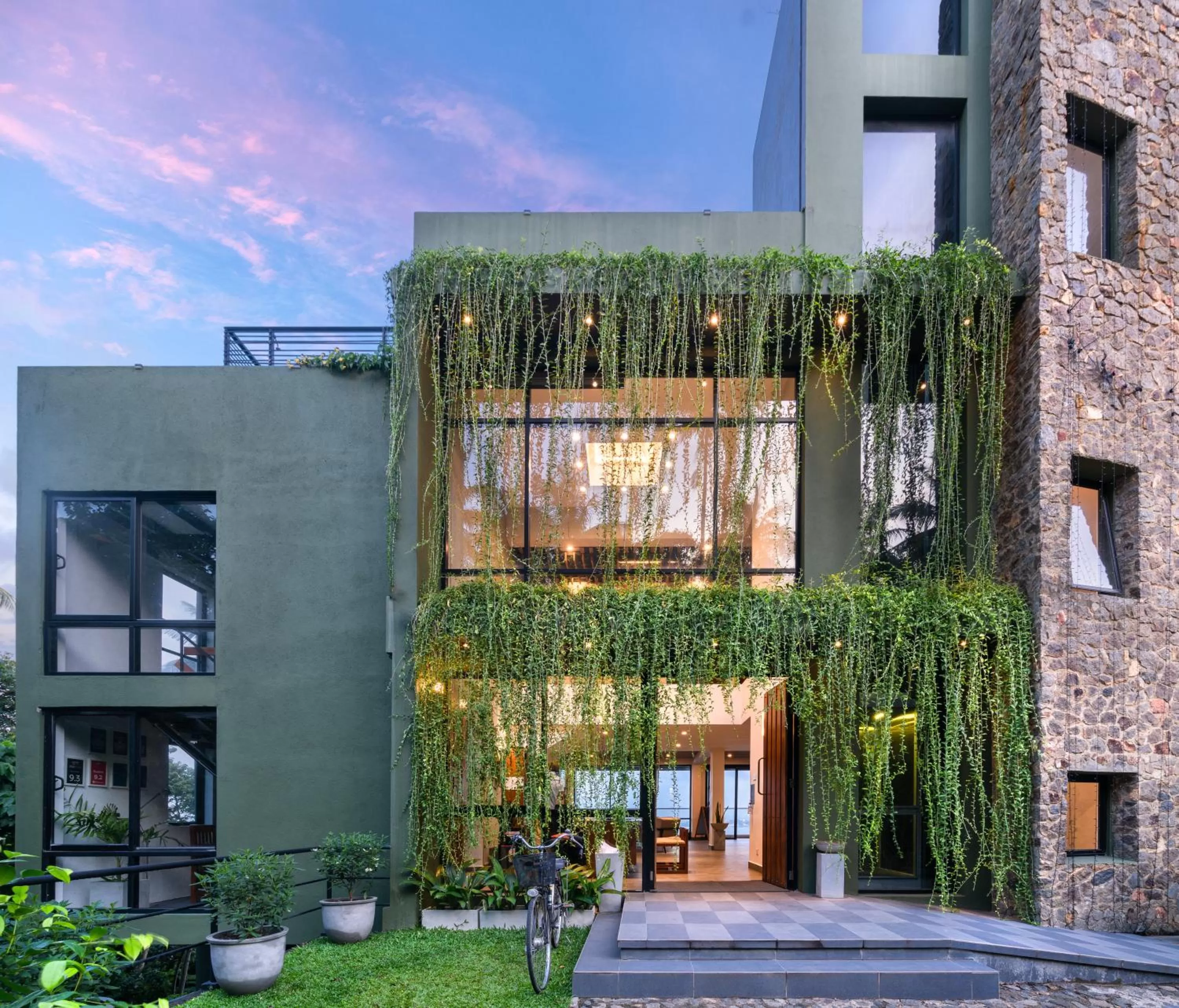 Property building in Agnus Unawatuna