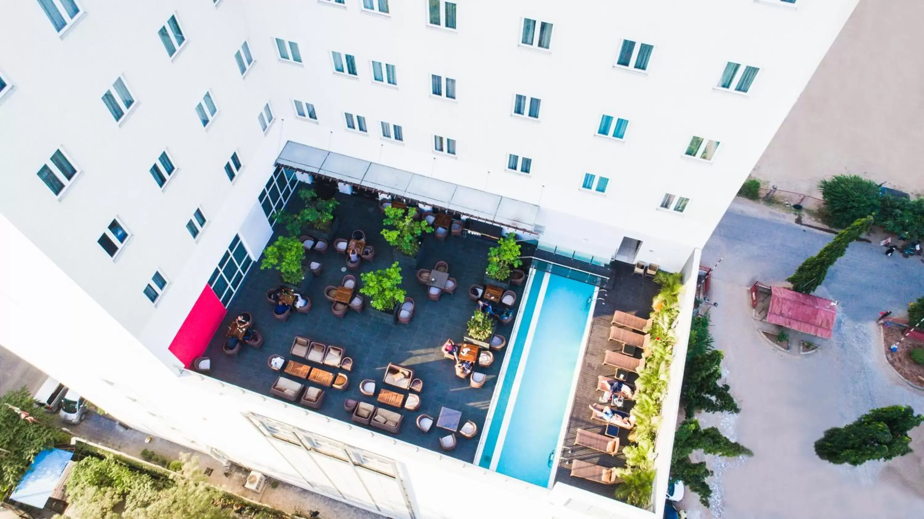 Restaurant/places to eat, Bird's-eye View in Onomo Hotel Dar es Salaam