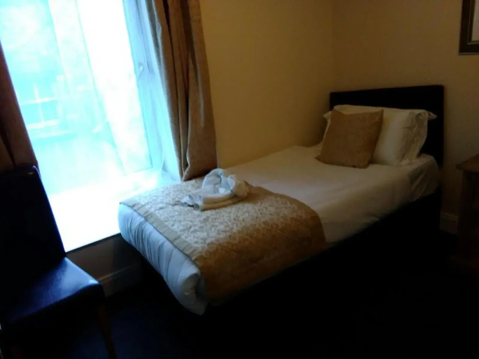 Bedroom, Bed in The Waverley Guest House Bedroom, Bed in The Waverley Guest House