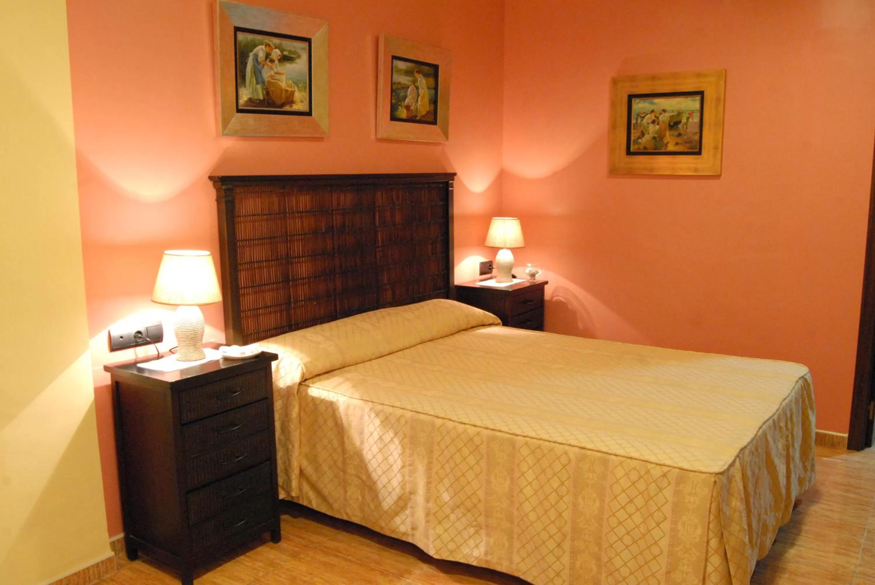 Photo of the whole room, Bed in Hotel Pinomar