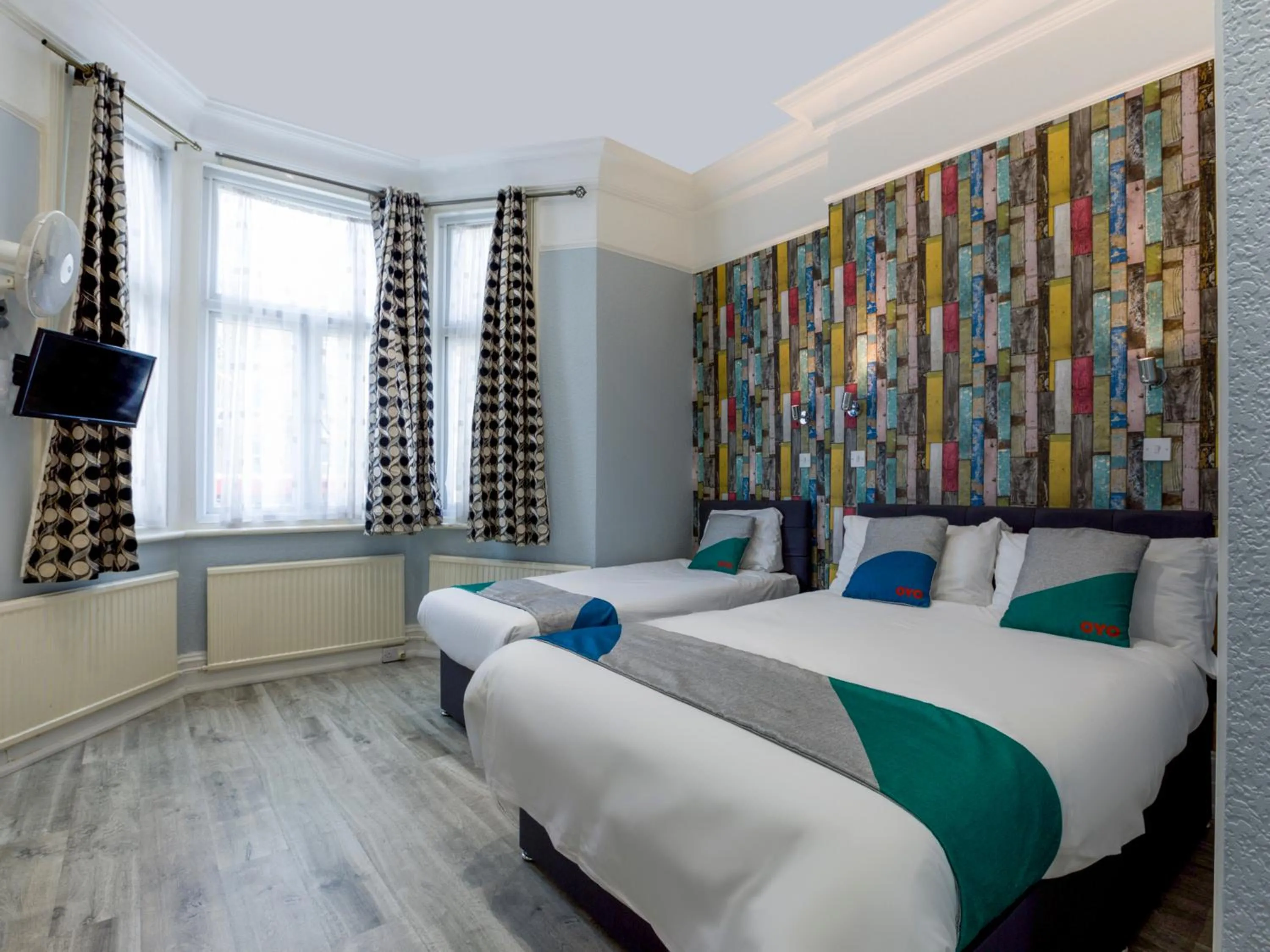 Photo of the whole room in Sino Hotel