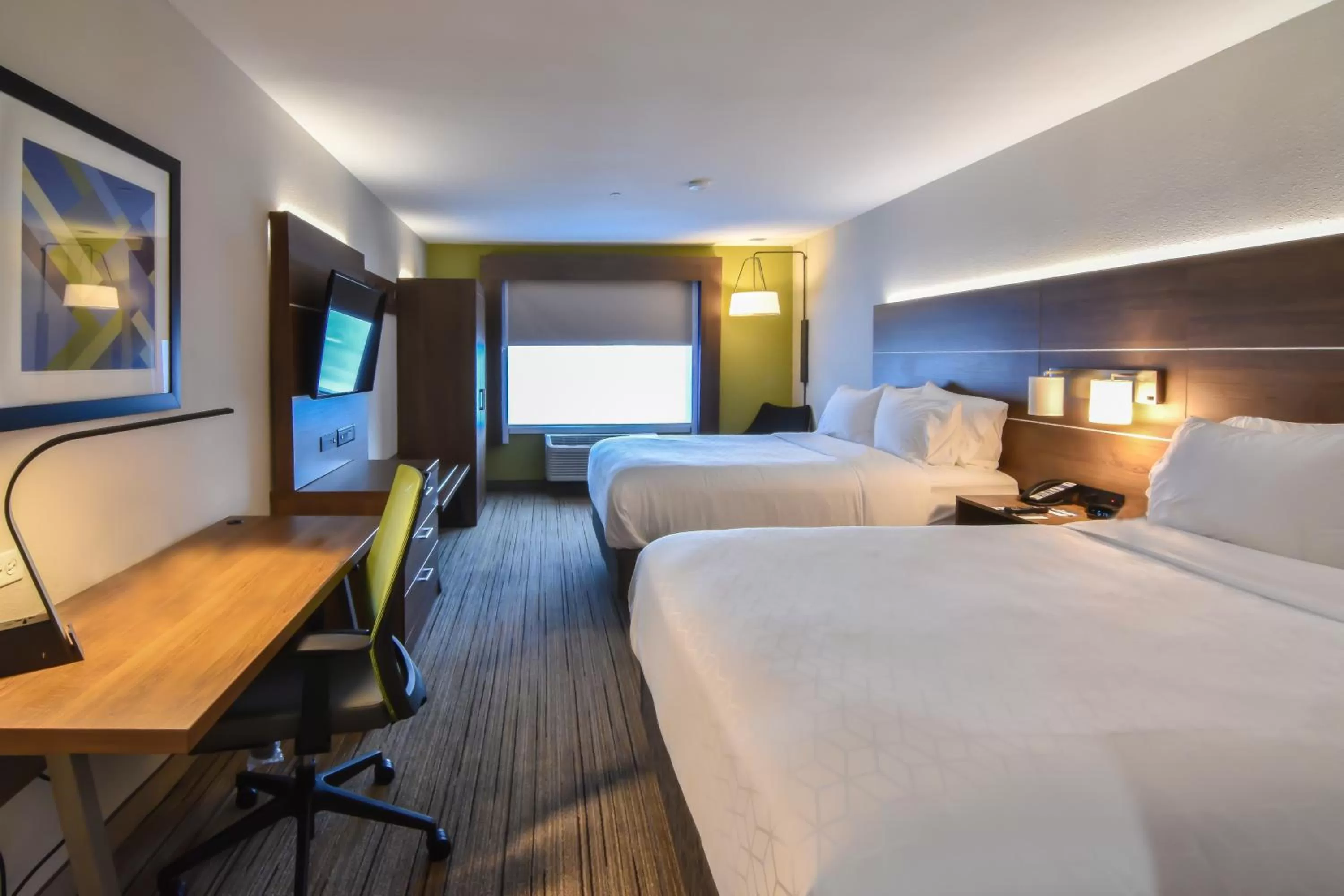 Photo of the whole room, Bed in Holiday Inn Express & Suites - Indianapolis Northwest by IHG
