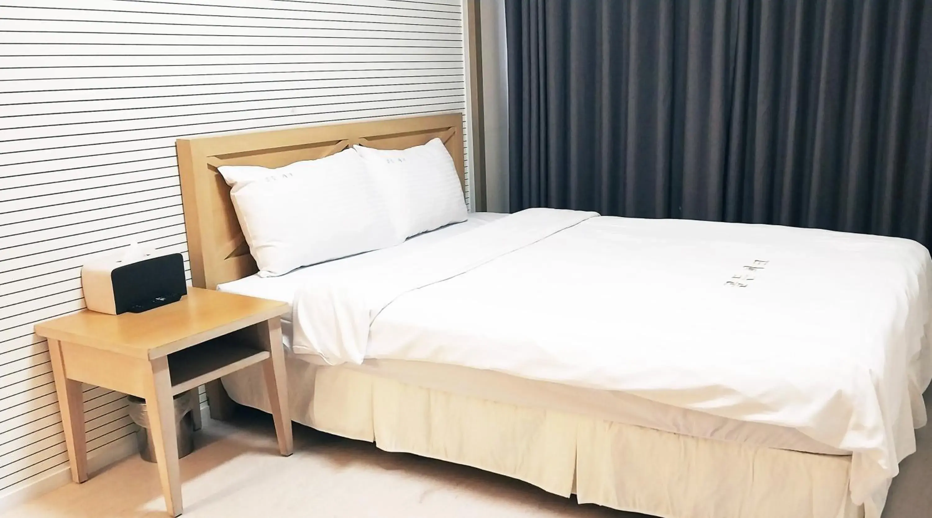 Bed in Golden Park Hotel Jeju